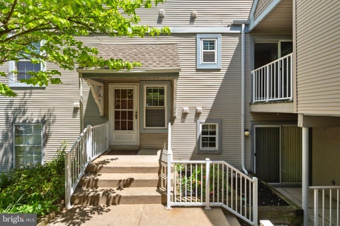 Townhouse For Rent - 107 Sweetwater Drive<br/> CINNAMINSON, NJ 08077