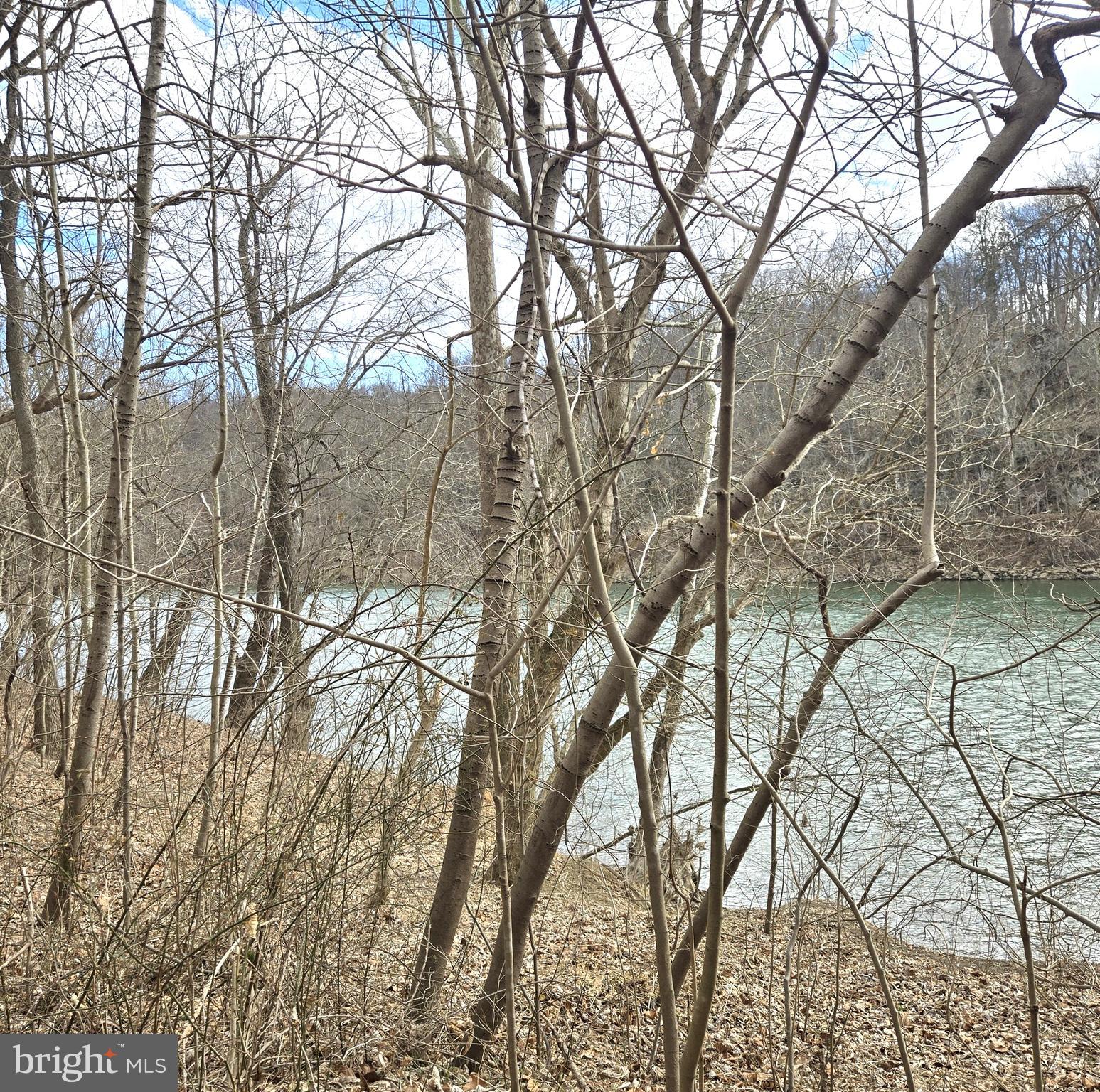 STEAMBOAT RUN - Land