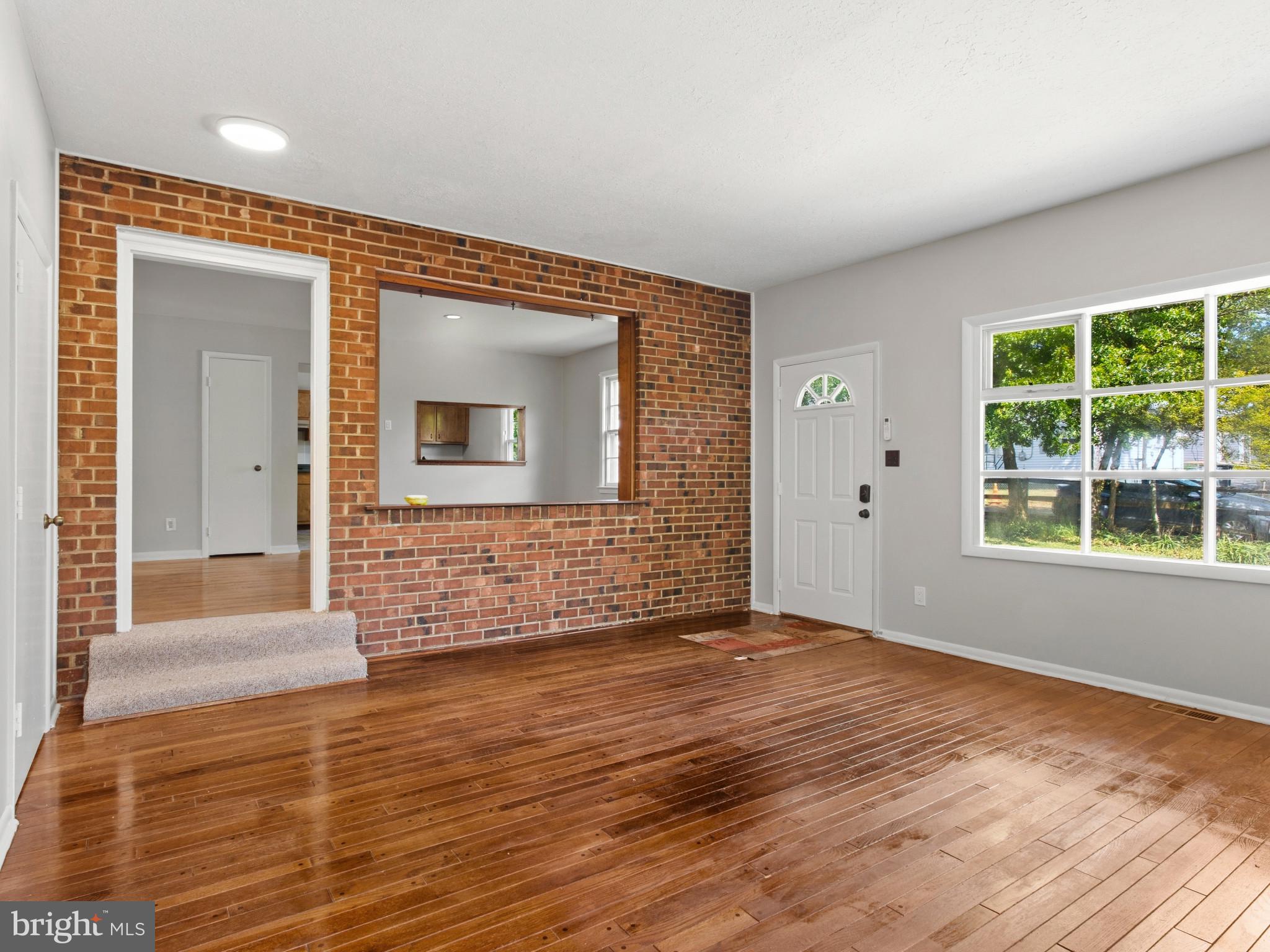 FORT WASHINGTON - Residential