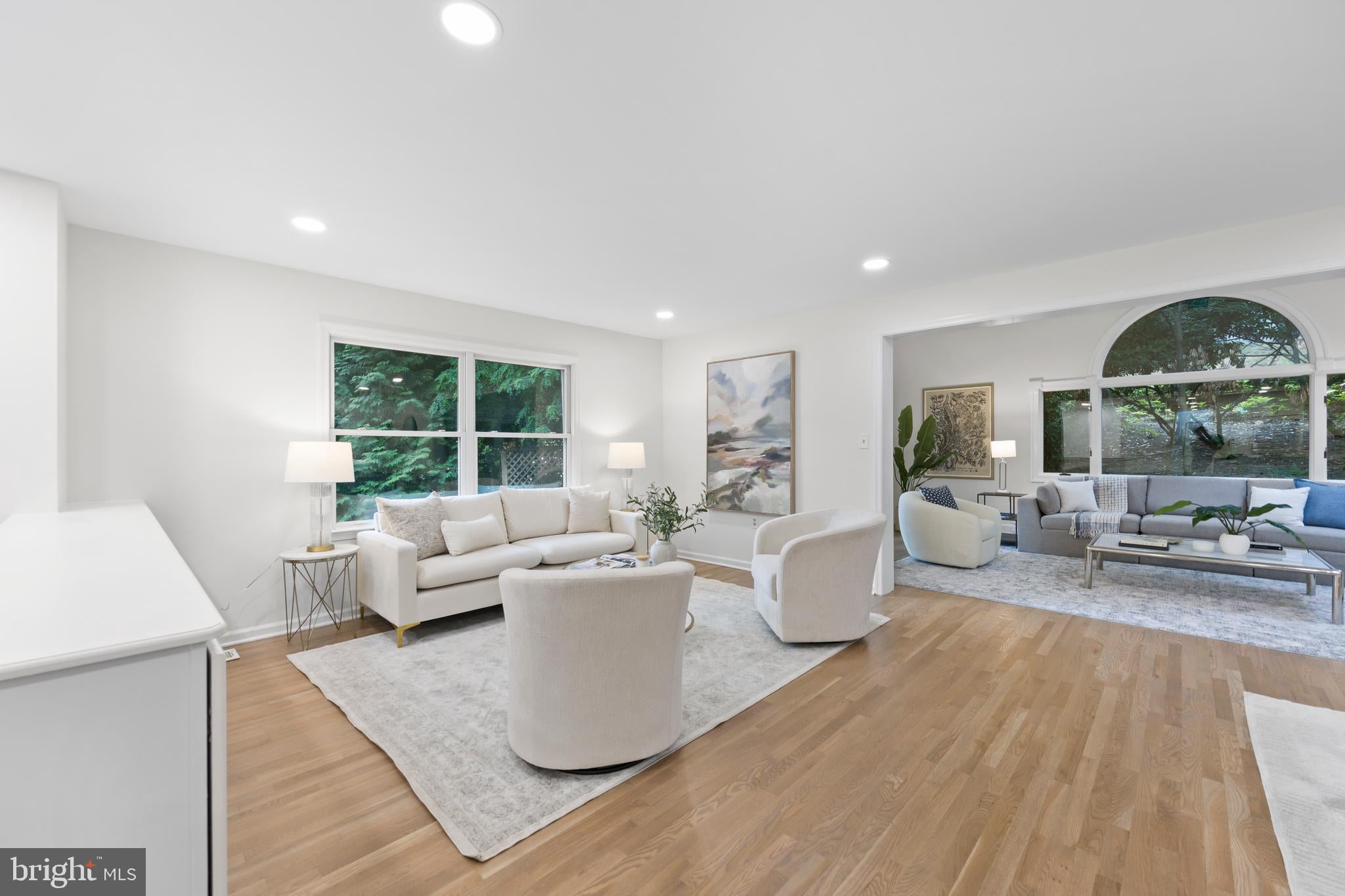 5610 SHADE TREE LANE