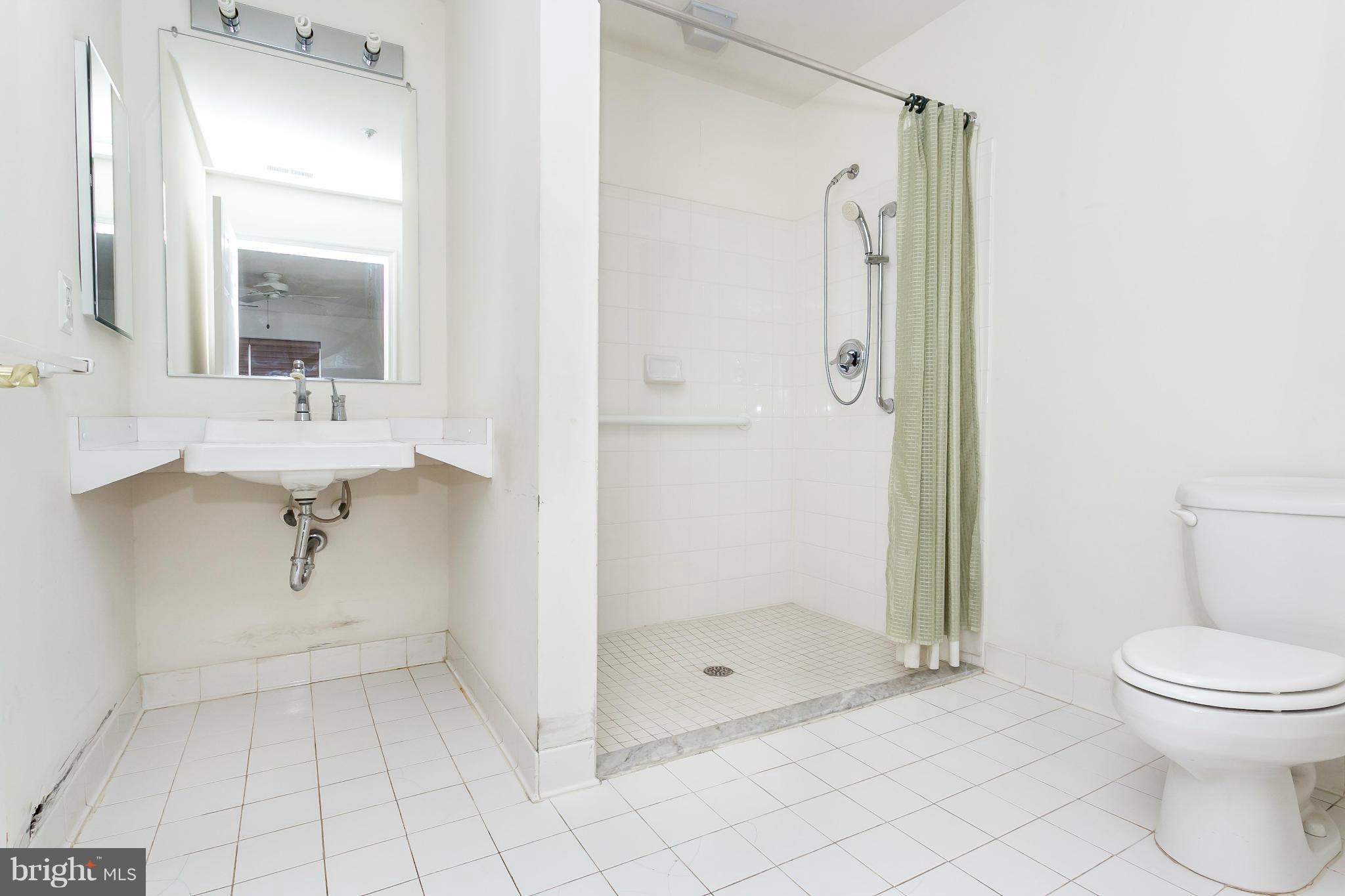 STRAFFAN - Residential