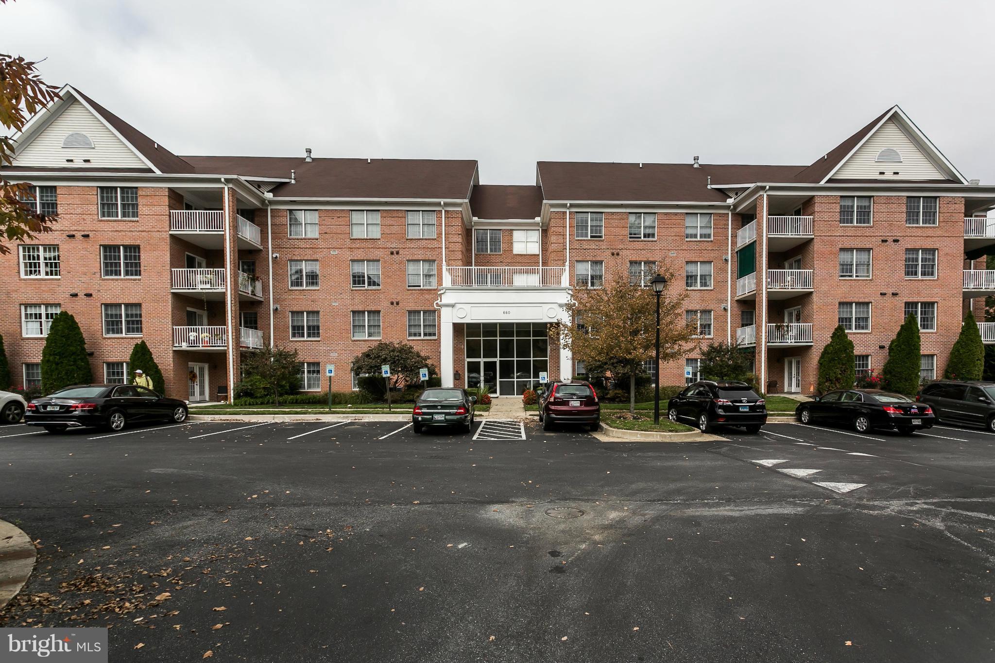 STRAFFAN - Residential