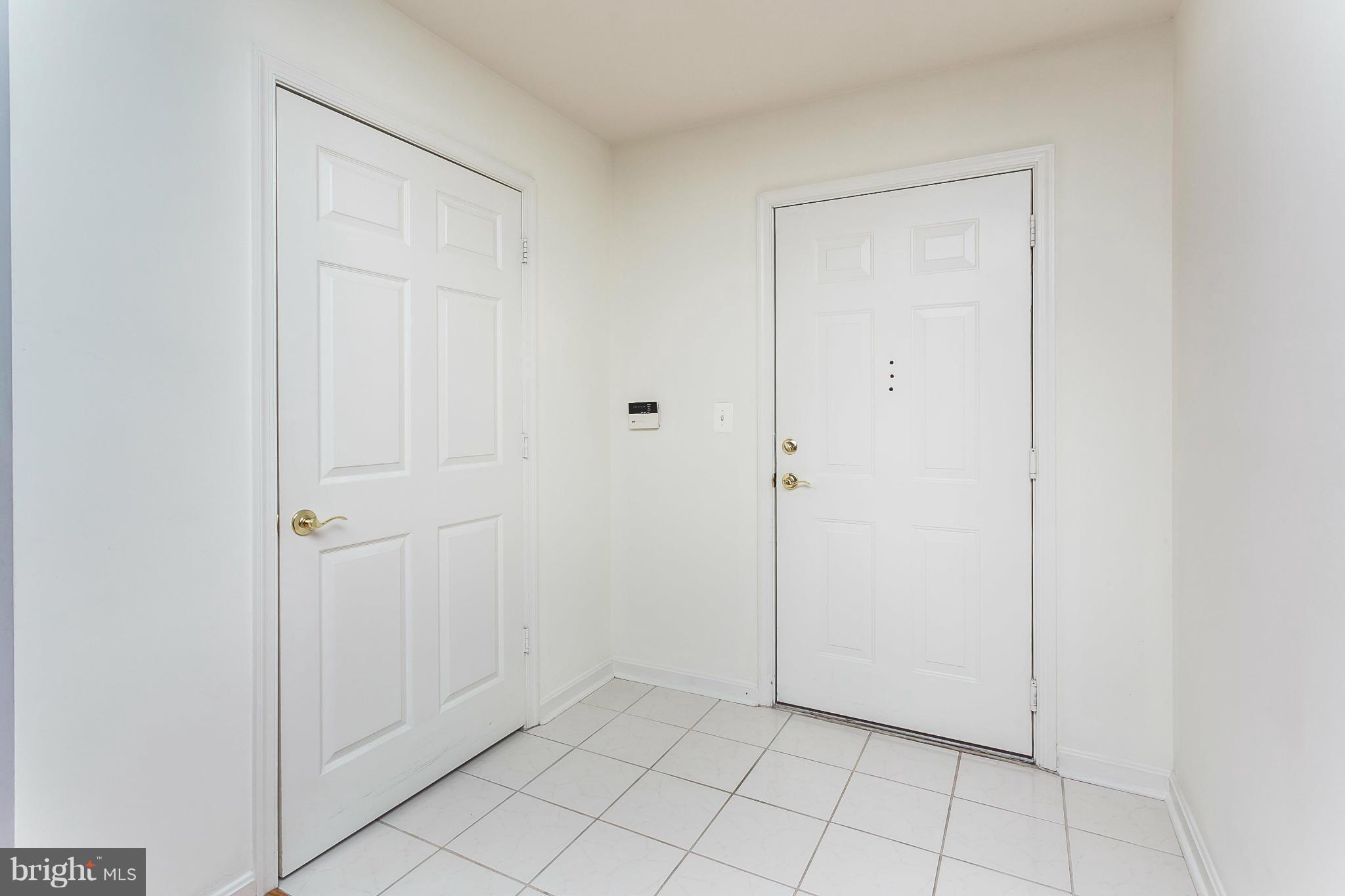 STRAFFAN - Residential