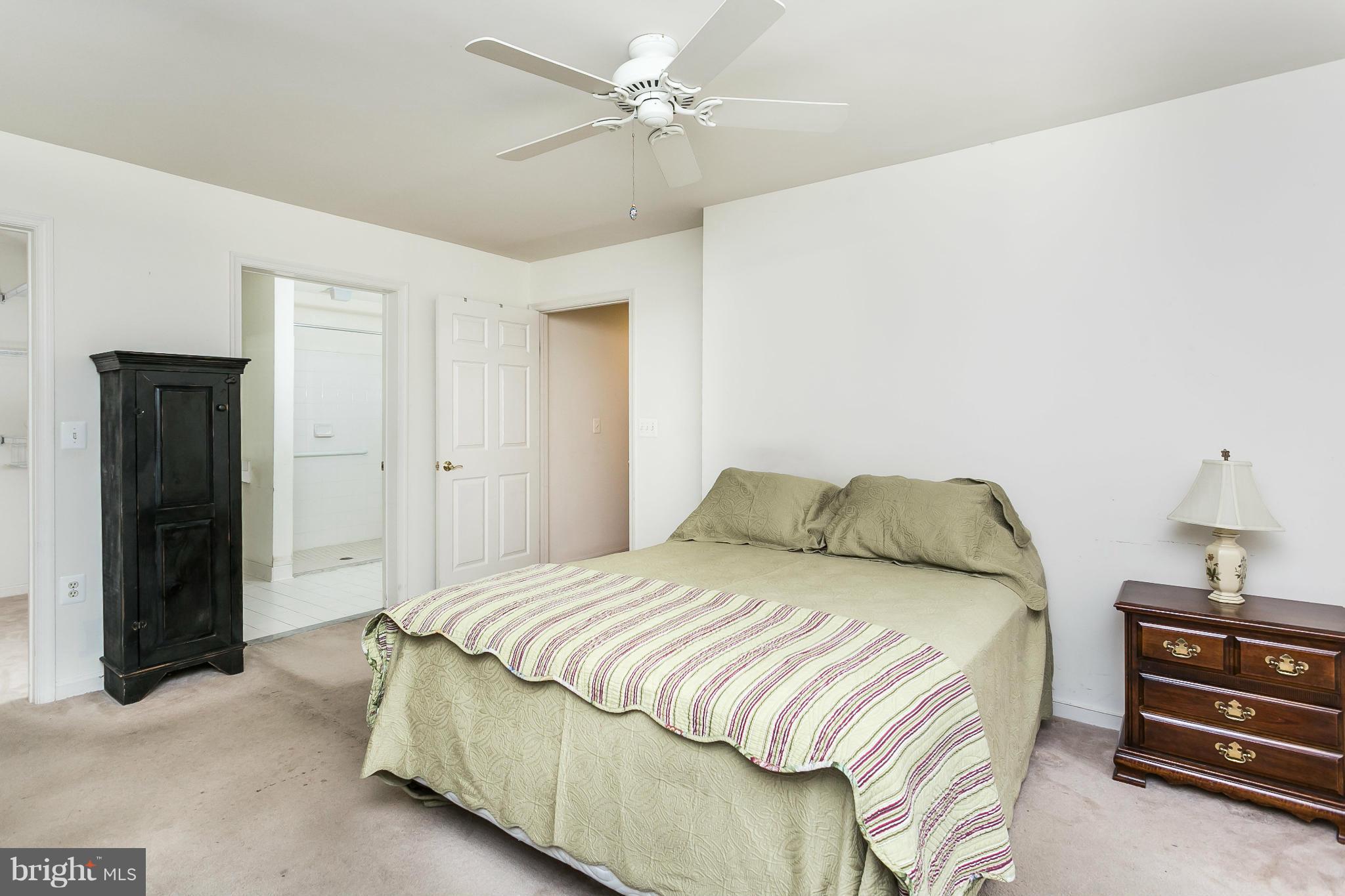 STRAFFAN - Residential