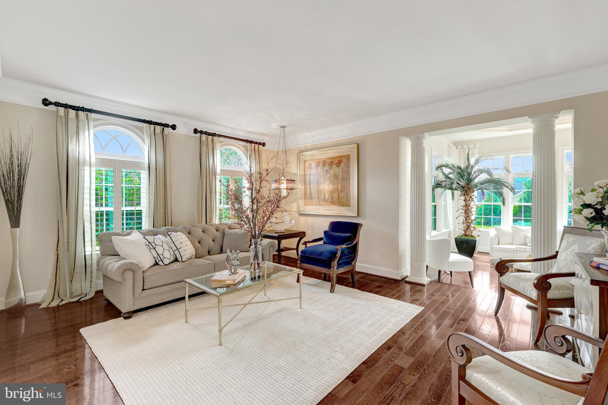 HUNTING CREST - Residential