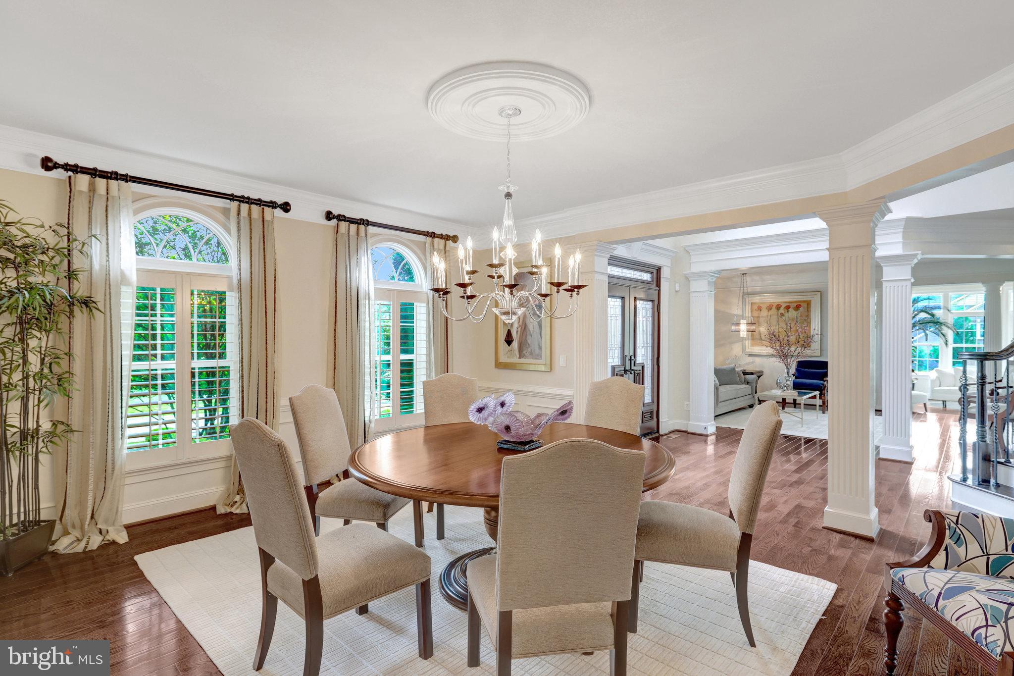 HUNTING CREST - Residential