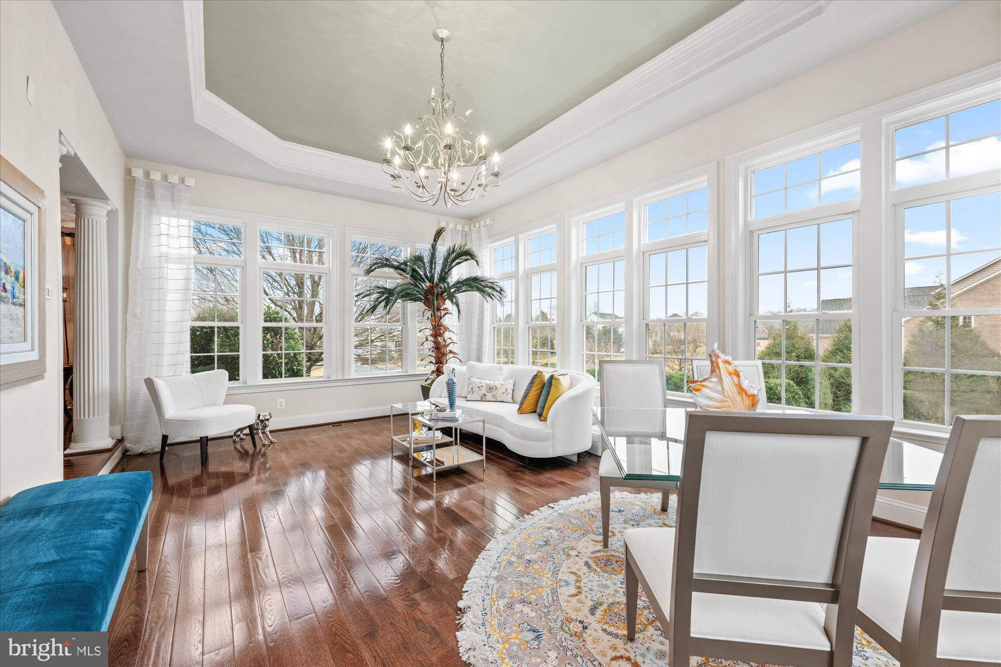 HUNTING CREST - Residential