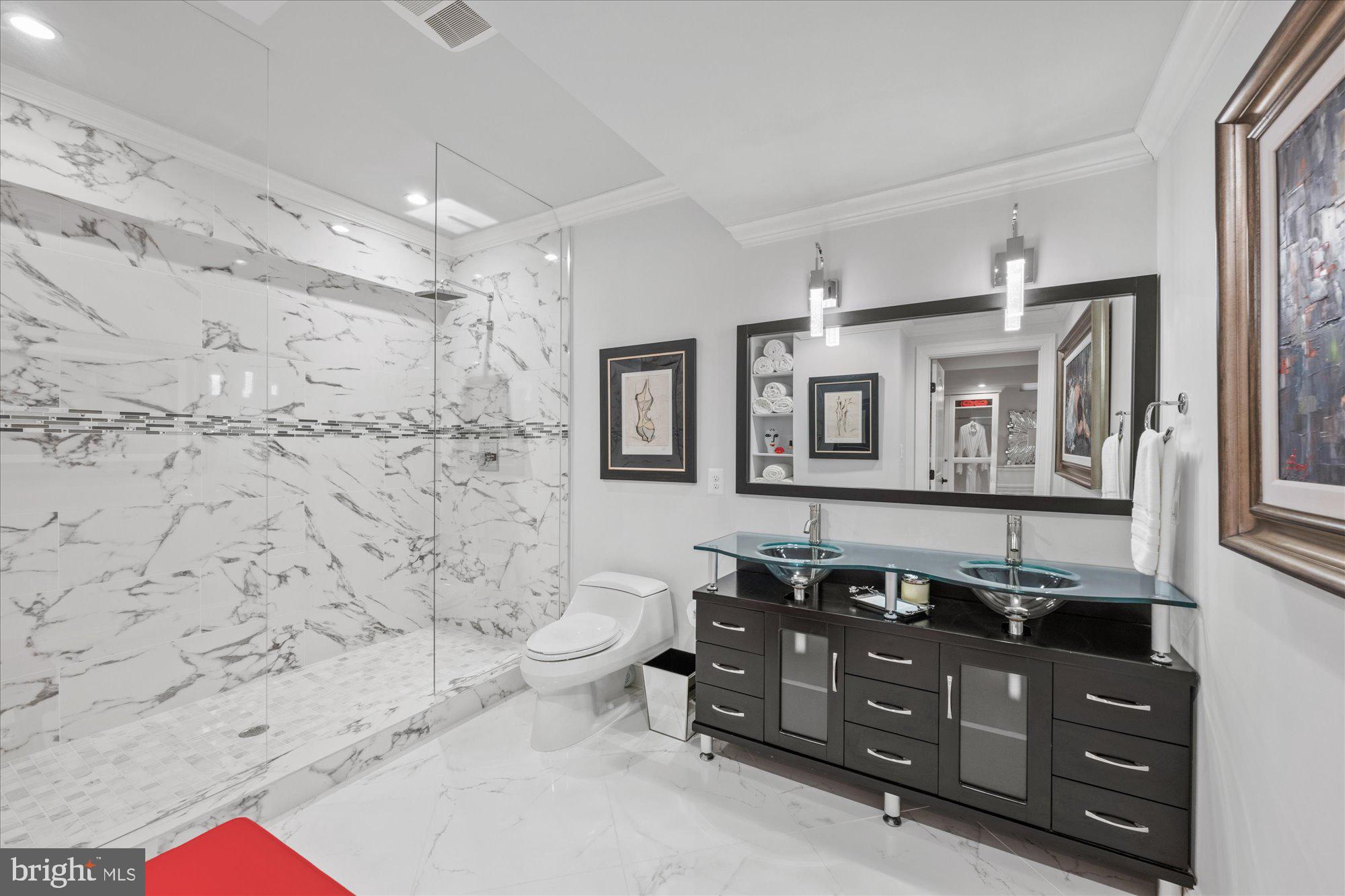 HUNTING CREST - Residential