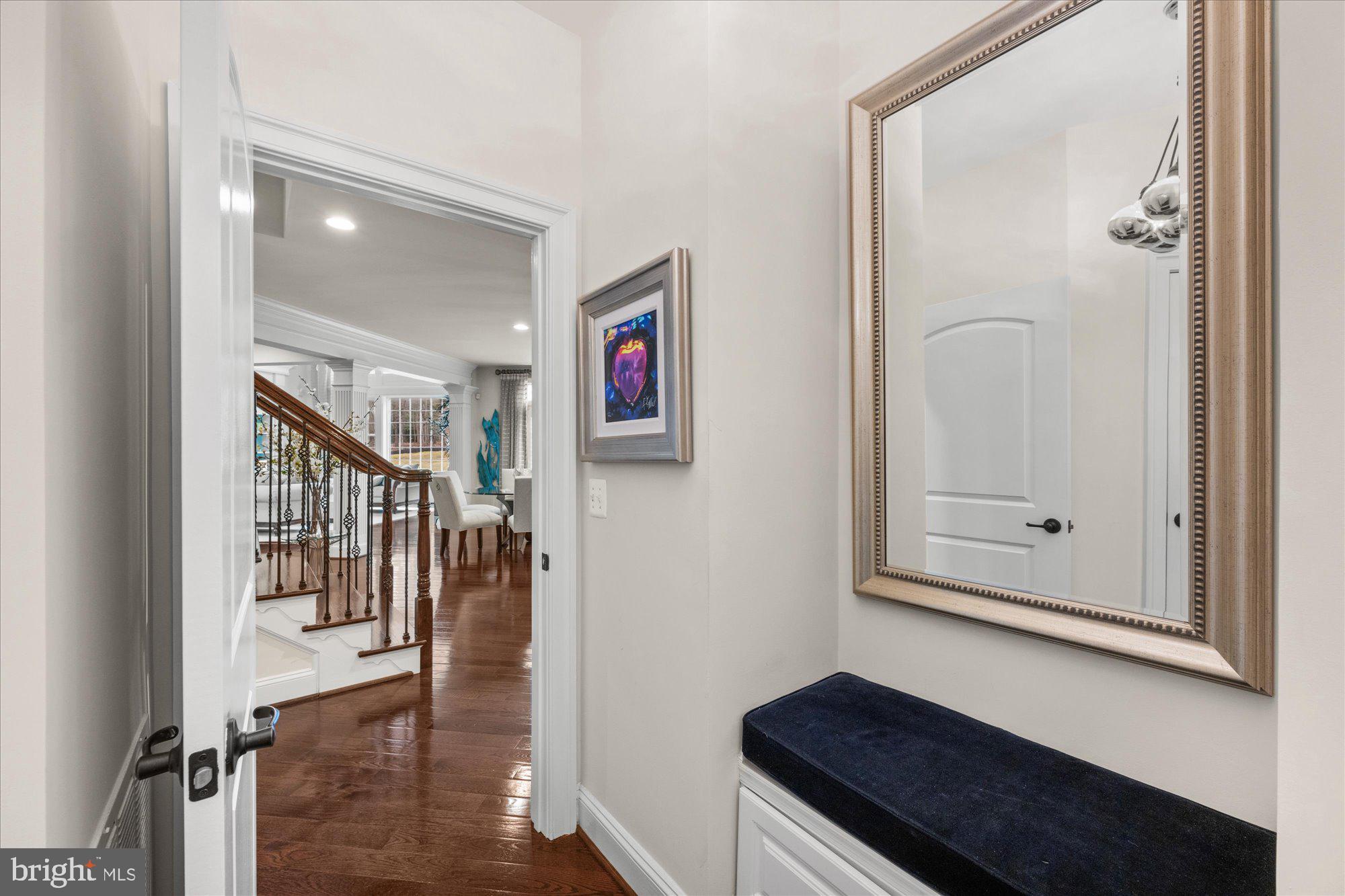 HUNTING CREST - Residential