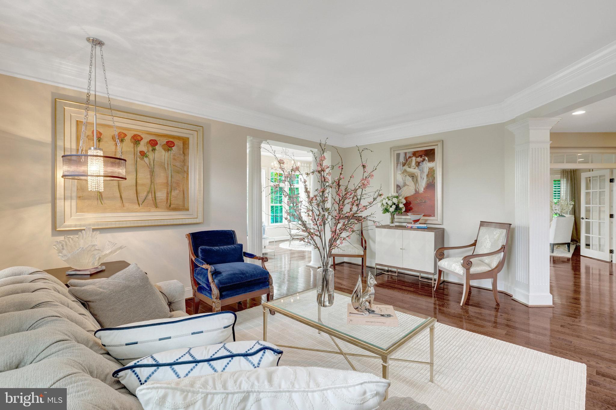 HUNTING CREST - Residential