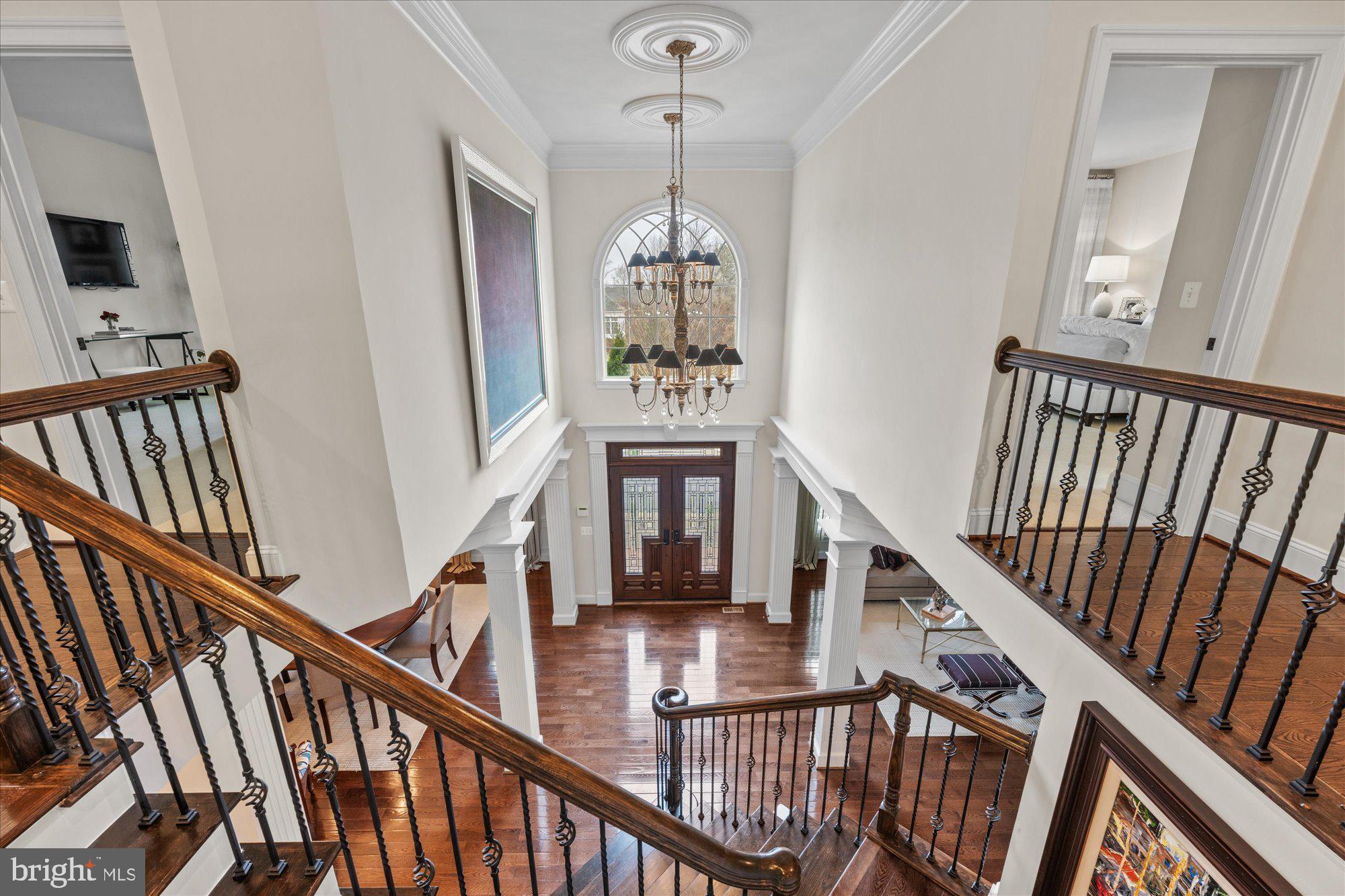 HUNTING CREST - Residential