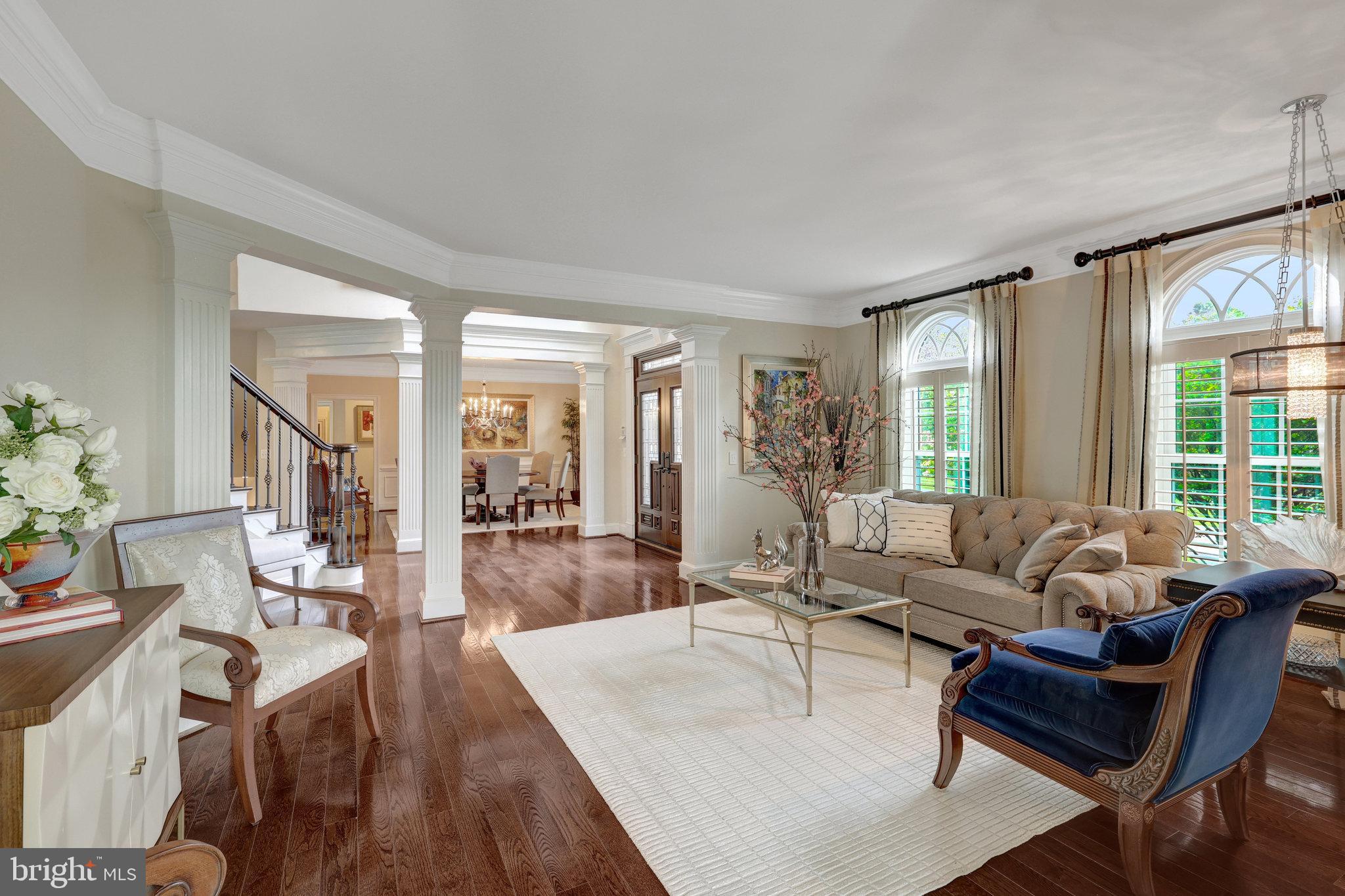 HUNTING CREST - Residential