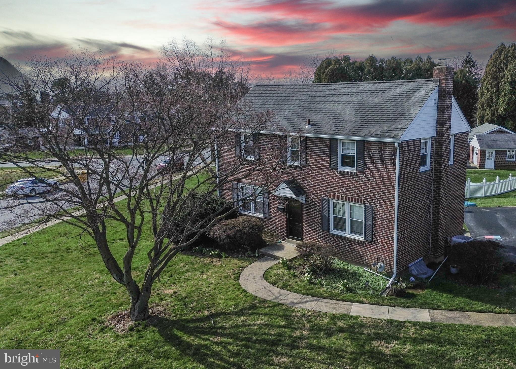 COLONIAL PARK - Residential