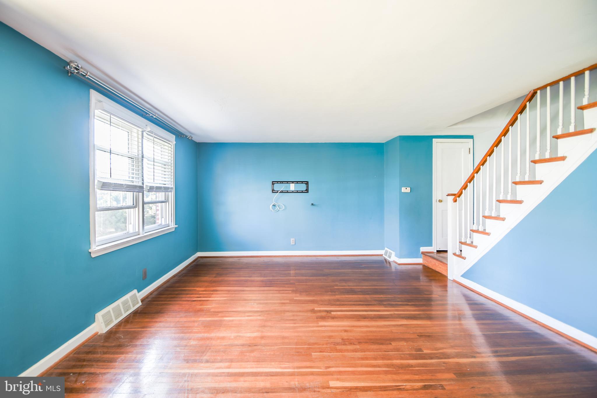 COLONIAL PARK - Residential