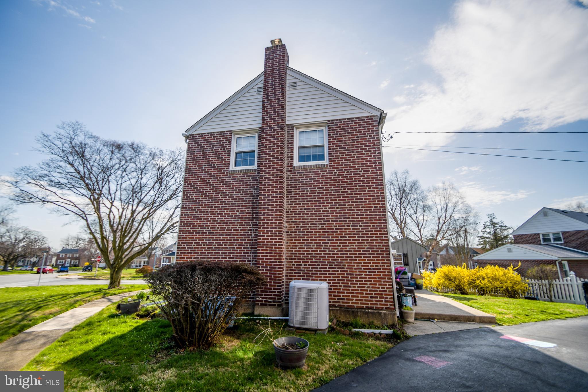 COLONIAL PARK - Residential
