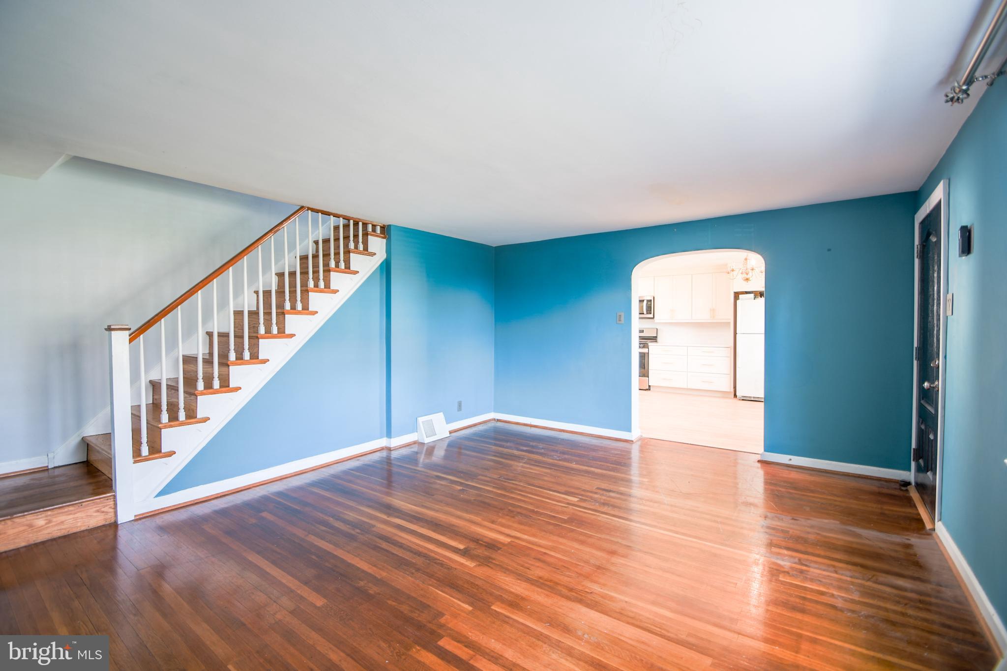 COLONIAL PARK - Residential