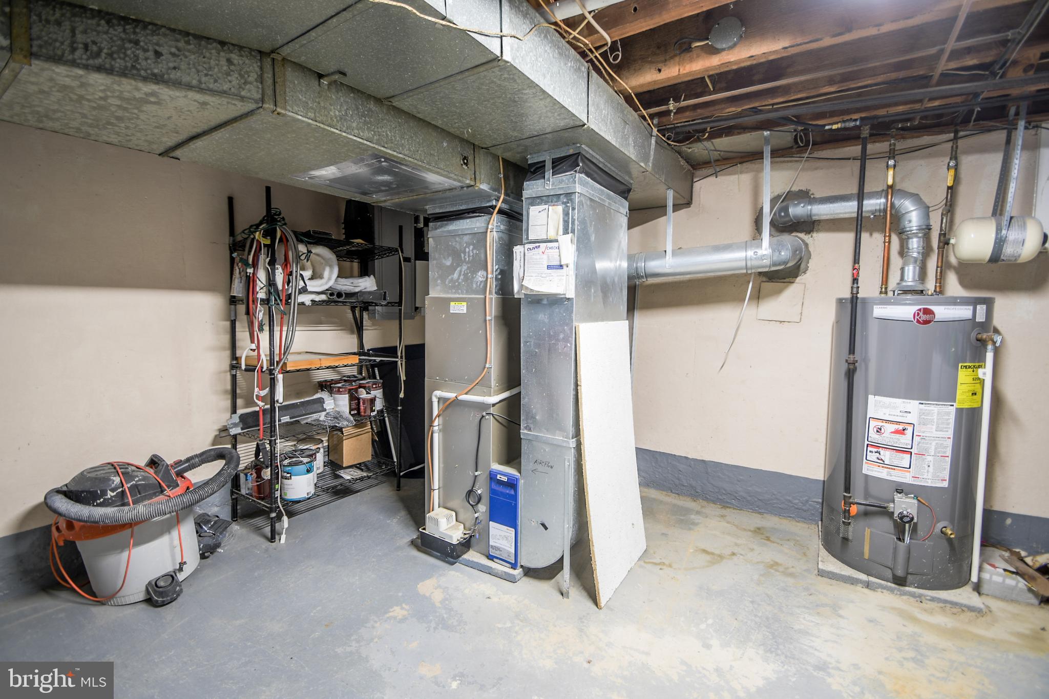 COLONIAL PARK - Residential