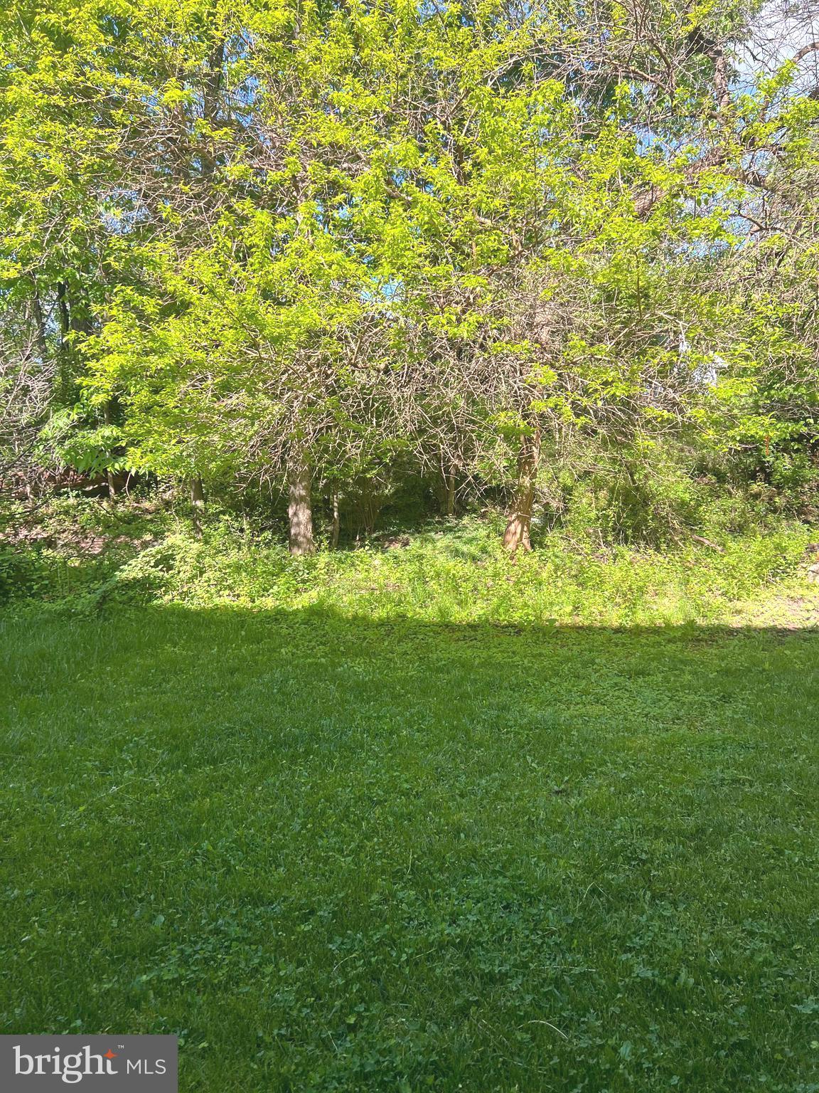 COLONIAL HILLS - Residential