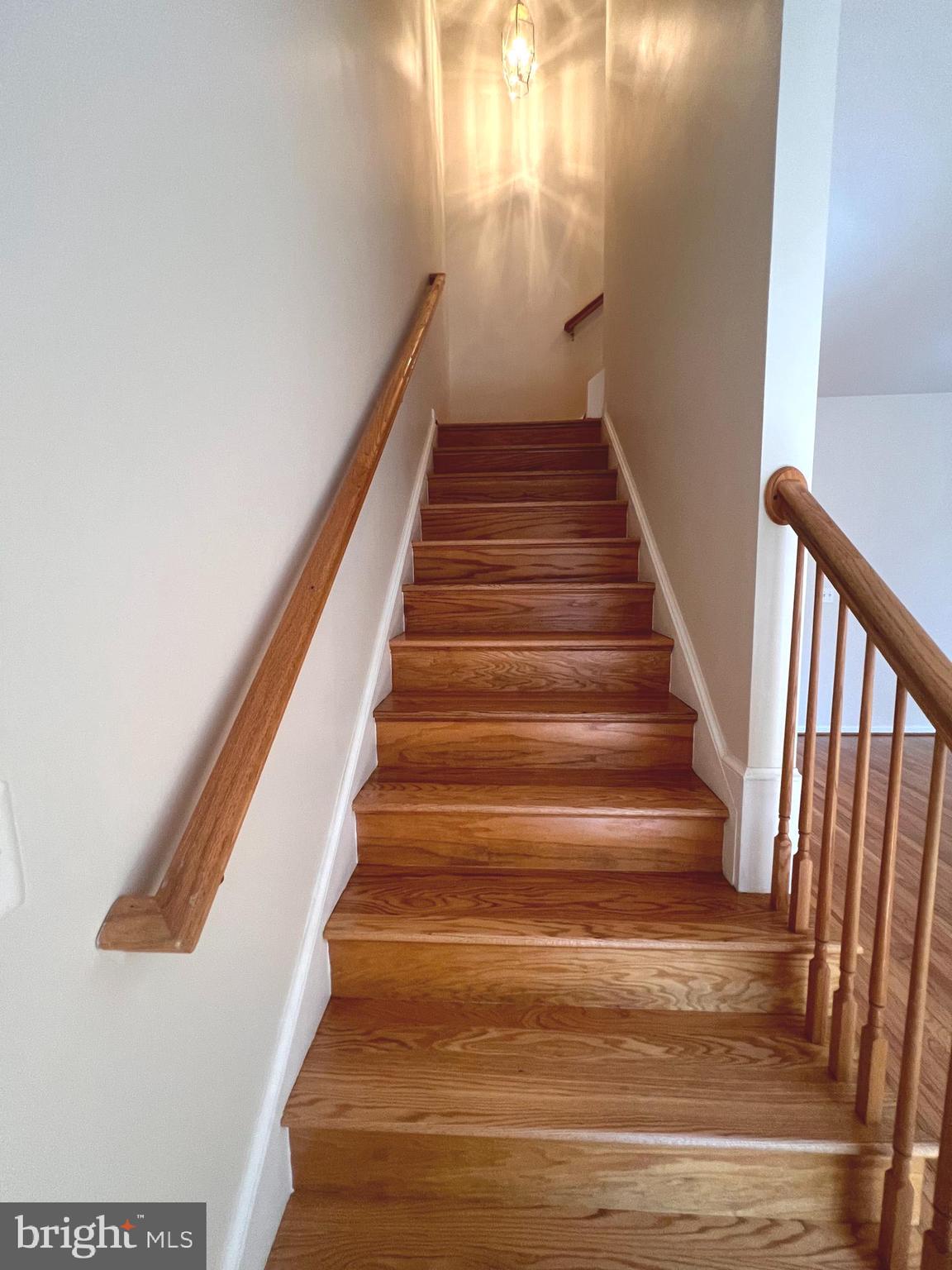 COLONIAL HILLS - Residential