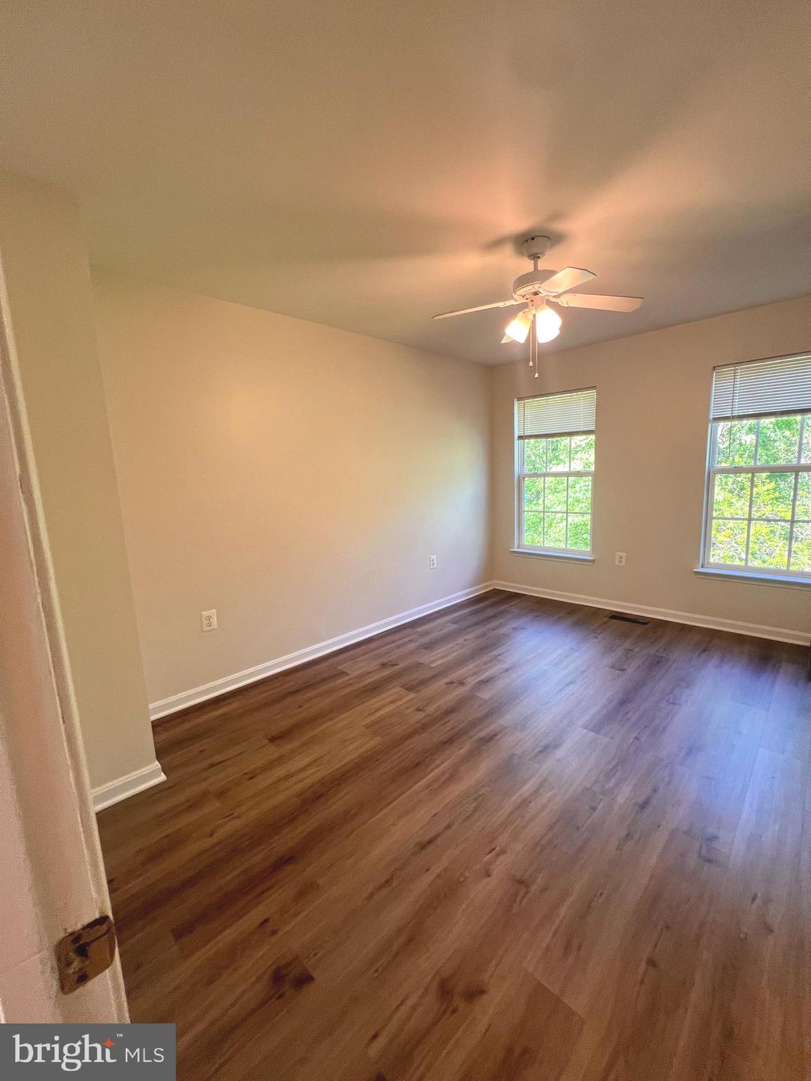 COLONIAL HILLS - Residential