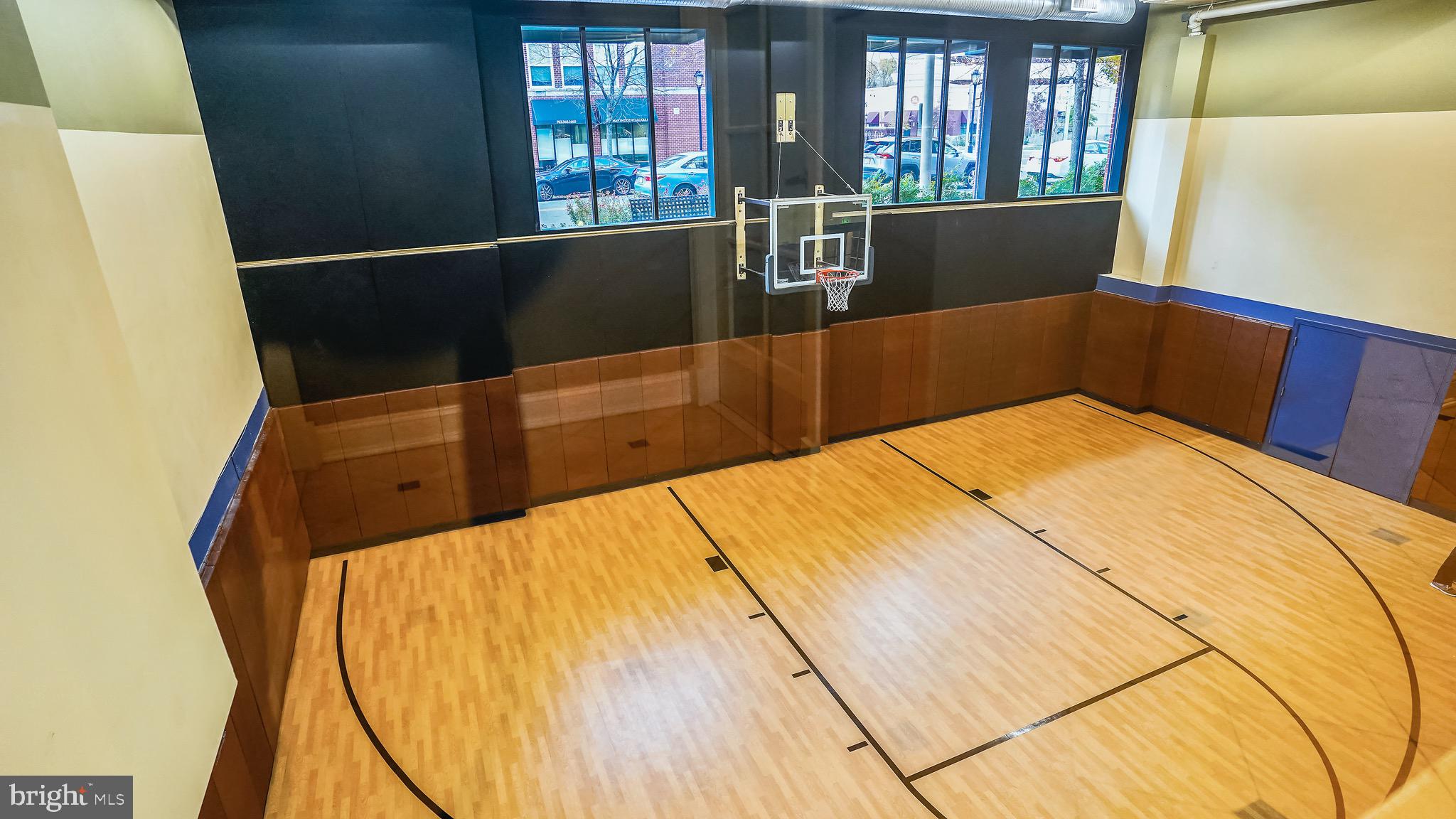 HALSTEAD AT THE METRO - Residential