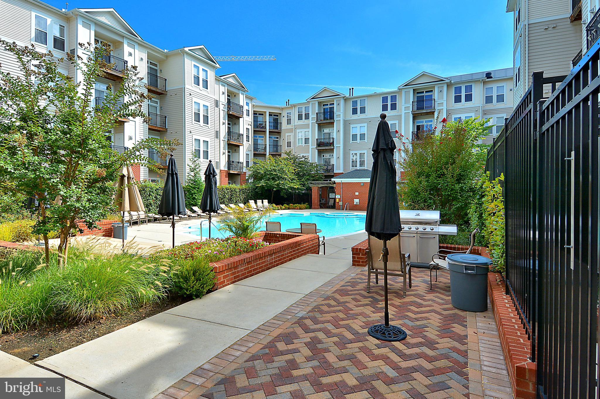 HALSTEAD AT THE METRO - Residential