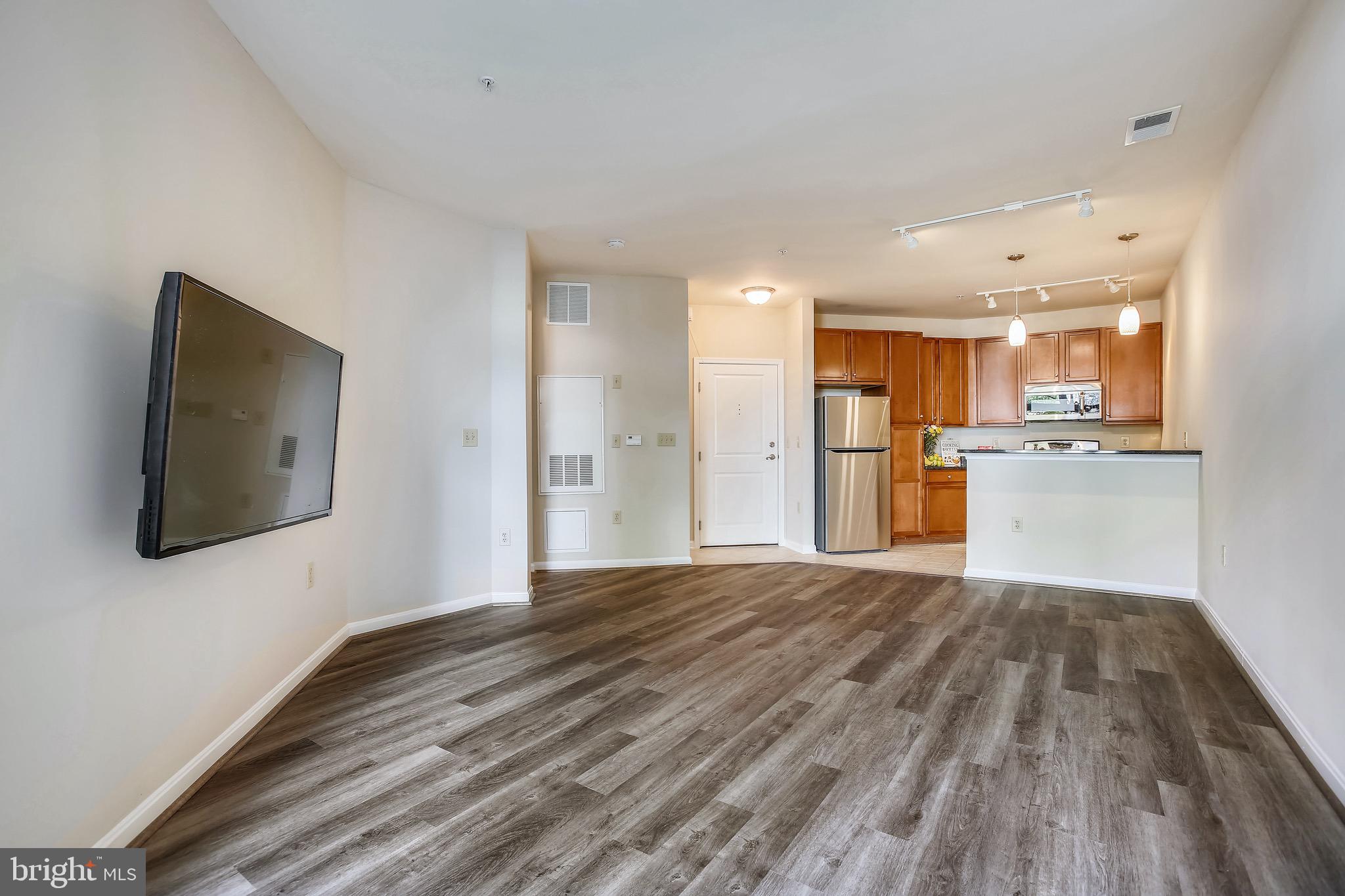 HALSTEAD AT THE METRO - Residential