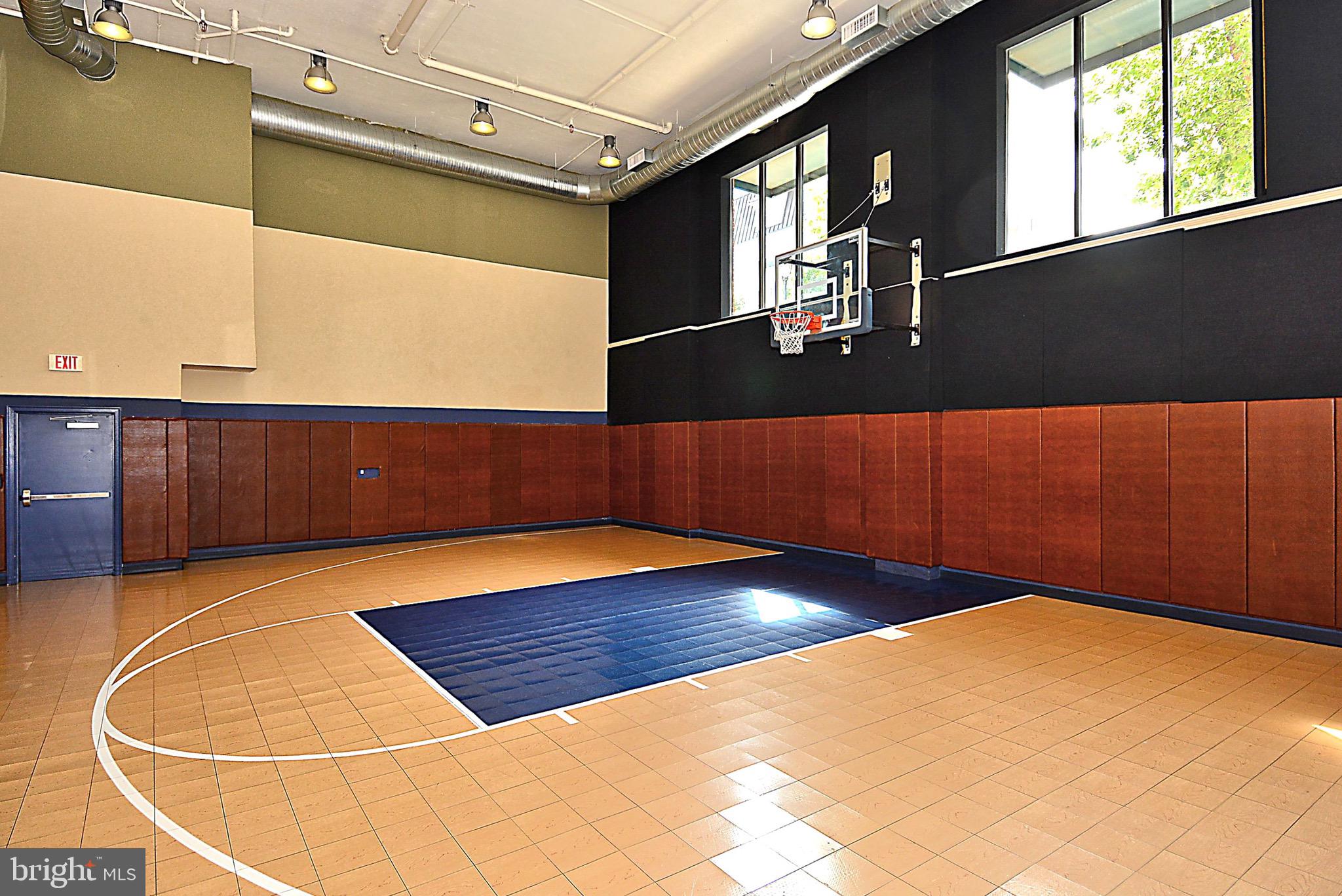 HALSTEAD AT THE METRO - Residential