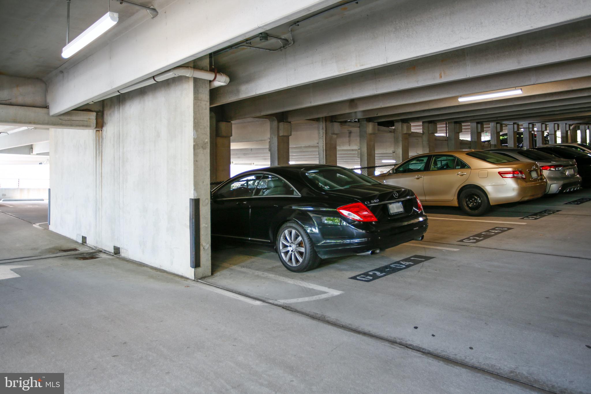 HALSTEAD AT THE METRO - Residential