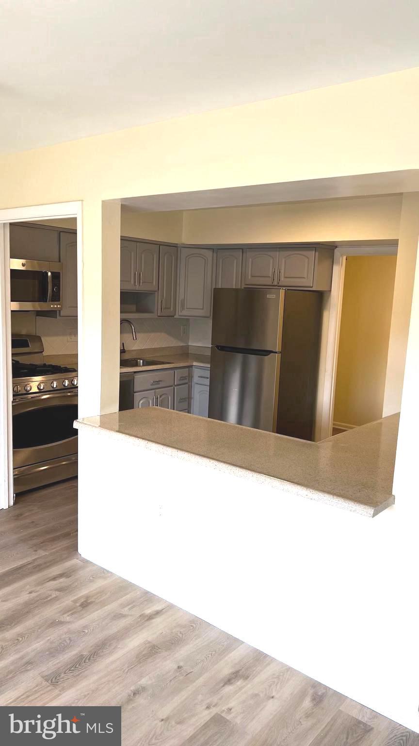 VILLAGE OF WILDE LAKE - Residential