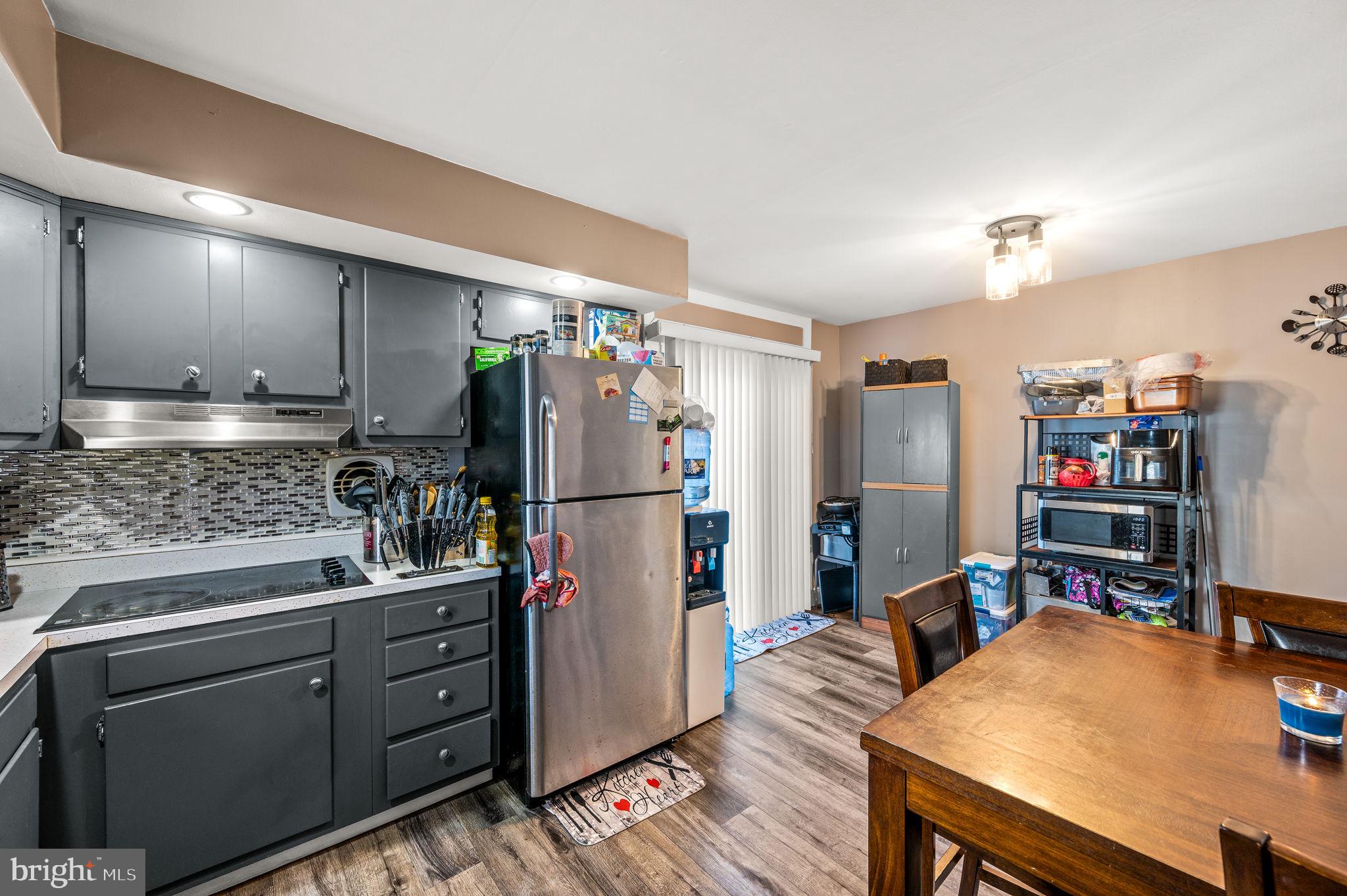 ROBERTS PARK - Residential