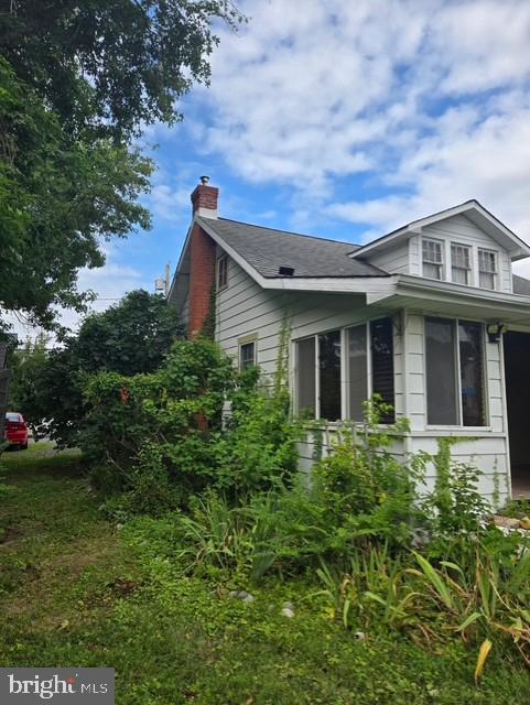 1737 CEDAR AVENUE