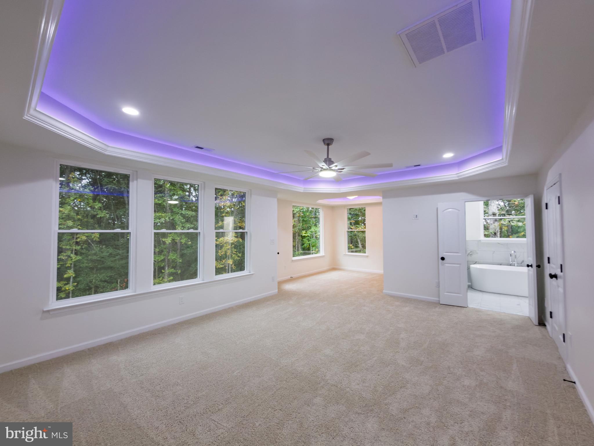 LAUREL RIDGE - Residential