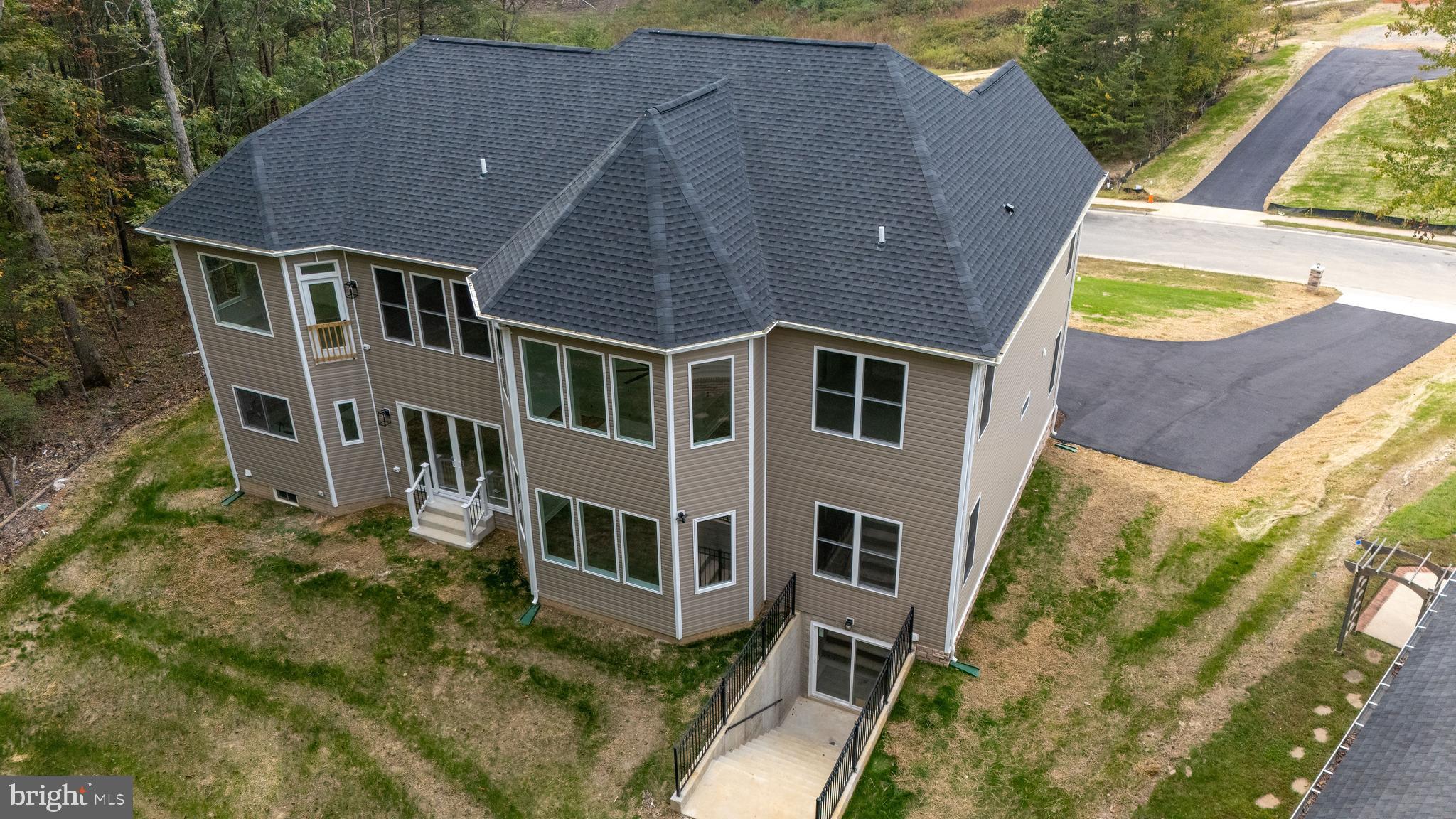 LAUREL RIDGE - Residential