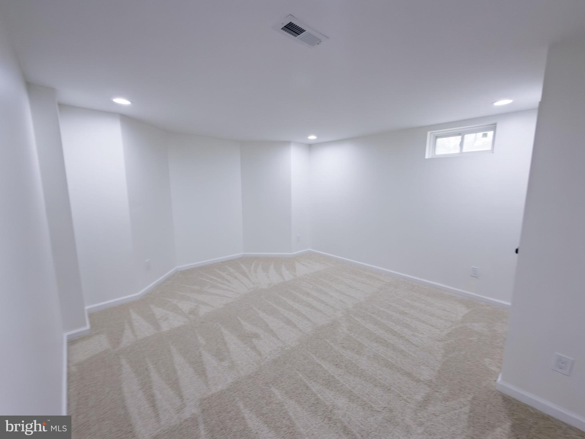 LAUREL RIDGE - Residential