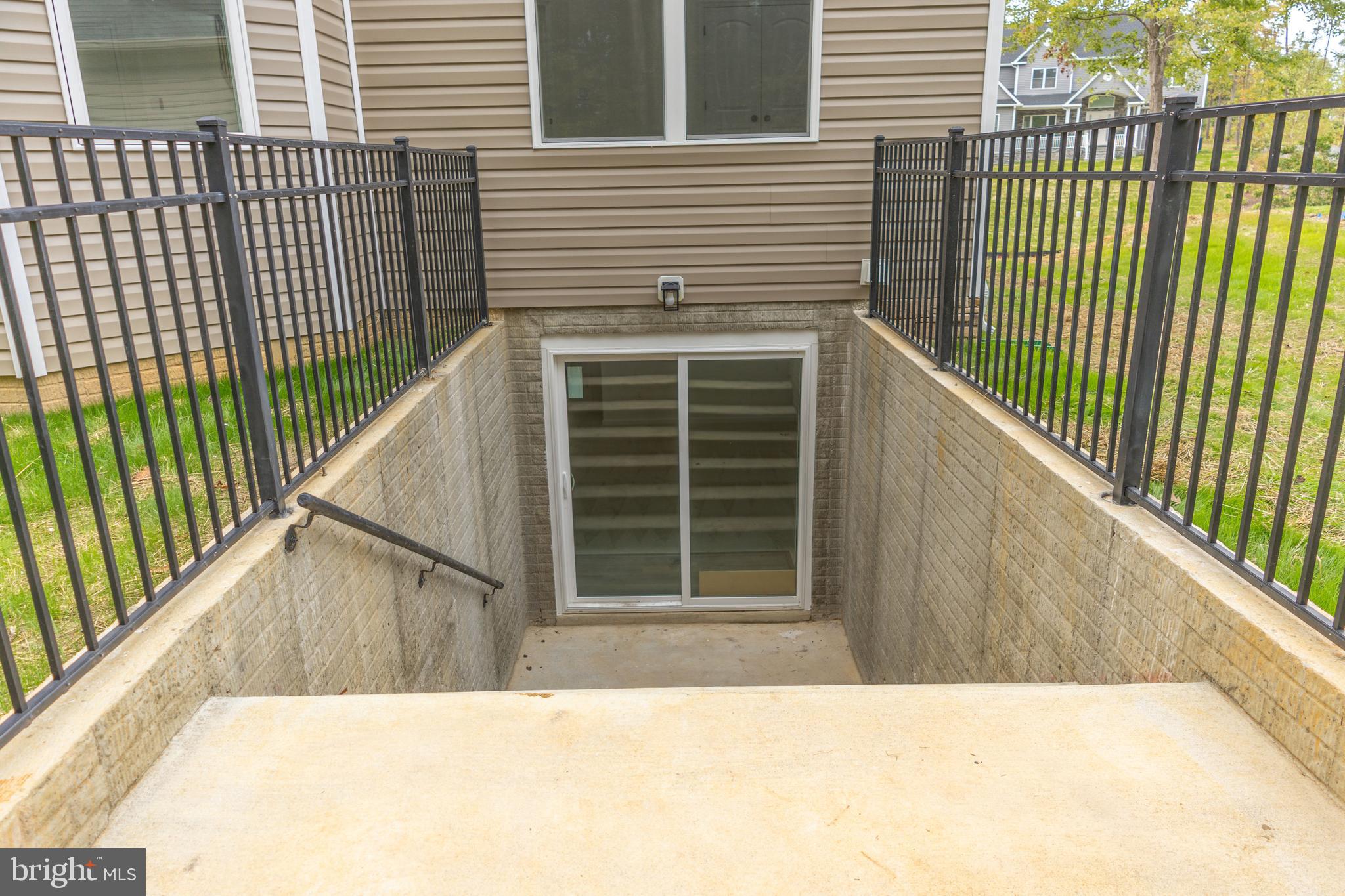 LAUREL RIDGE - Residential