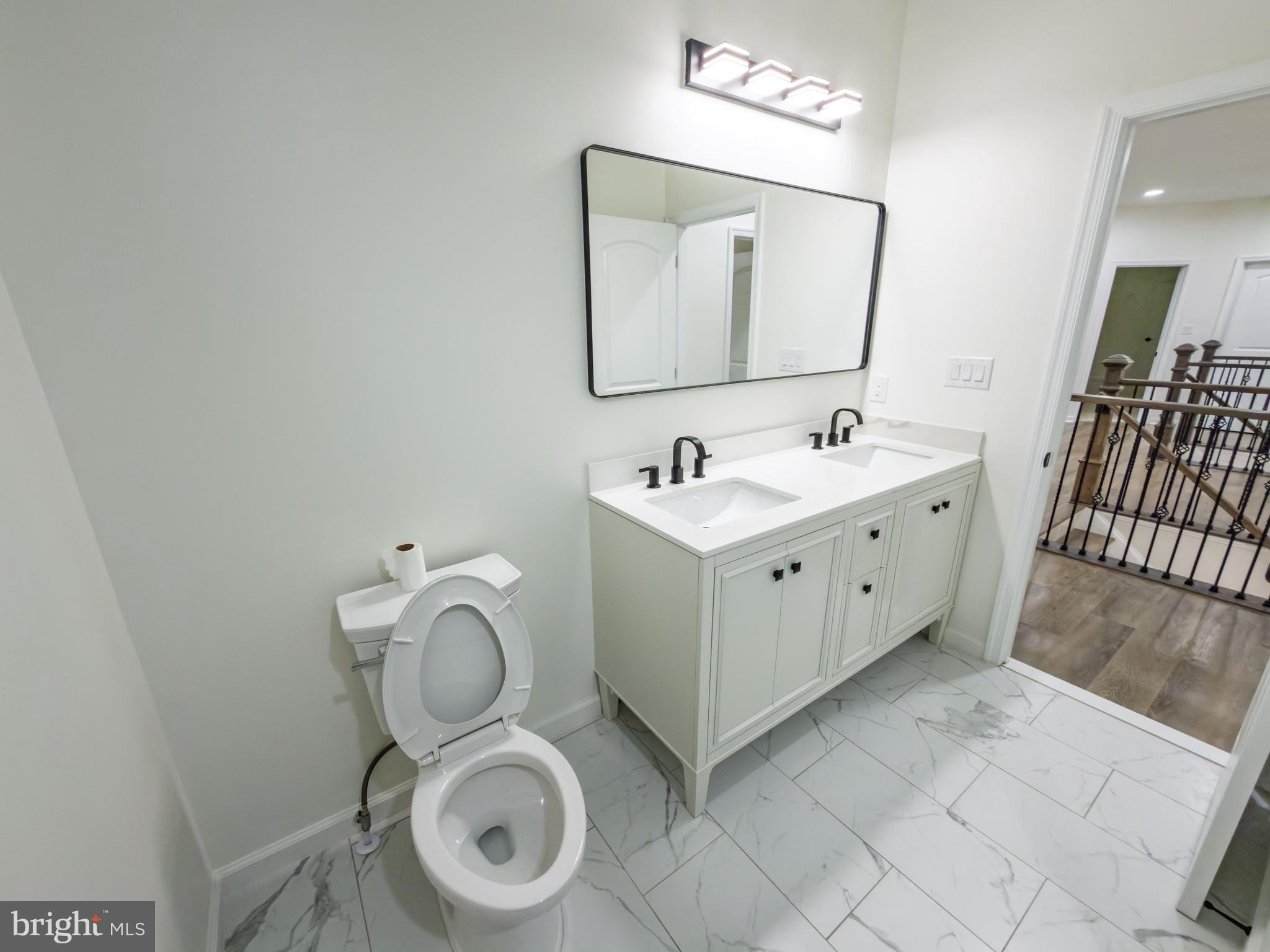 LAUREL RIDGE - Residential