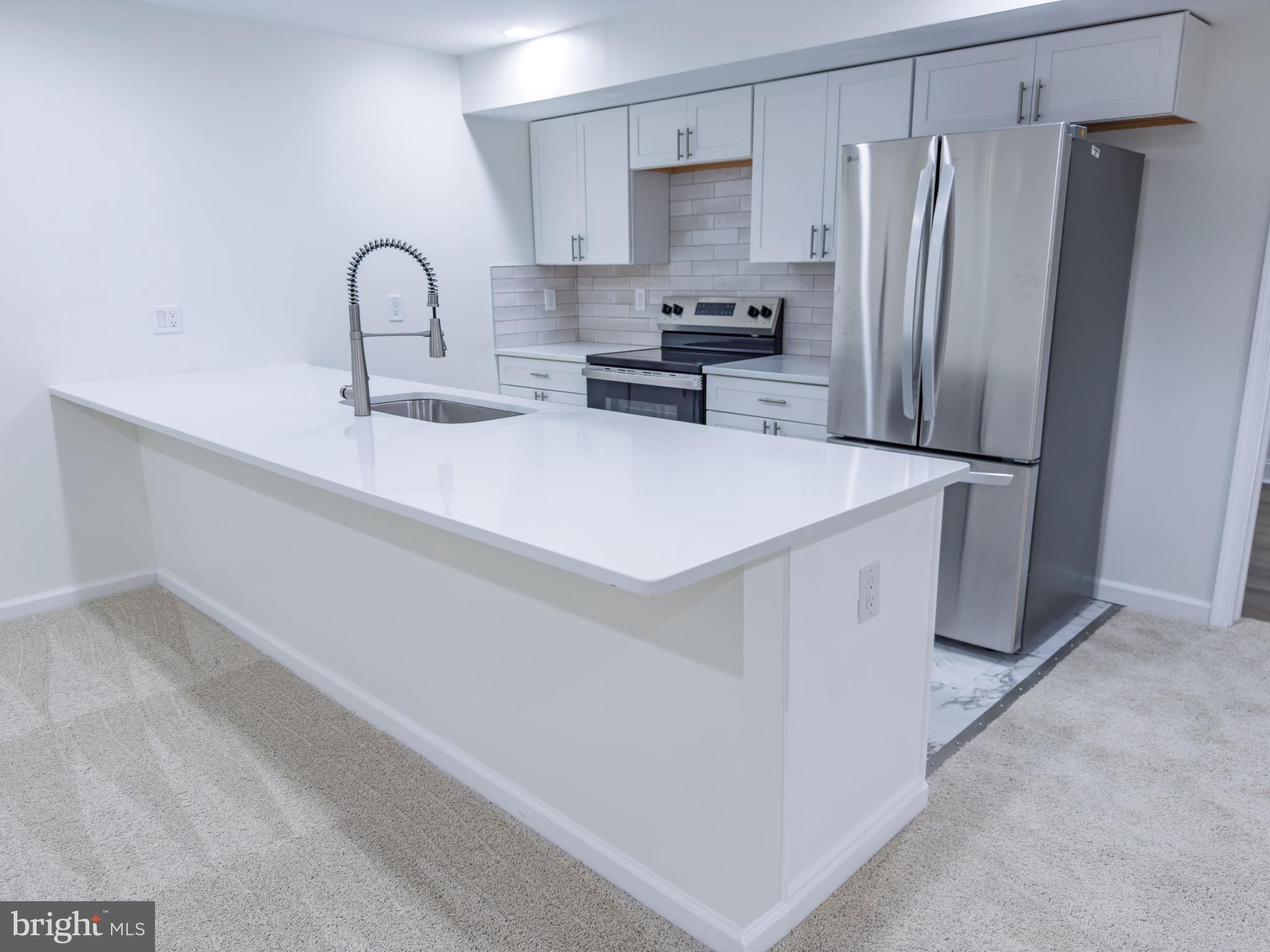 LAUREL RIDGE - Residential