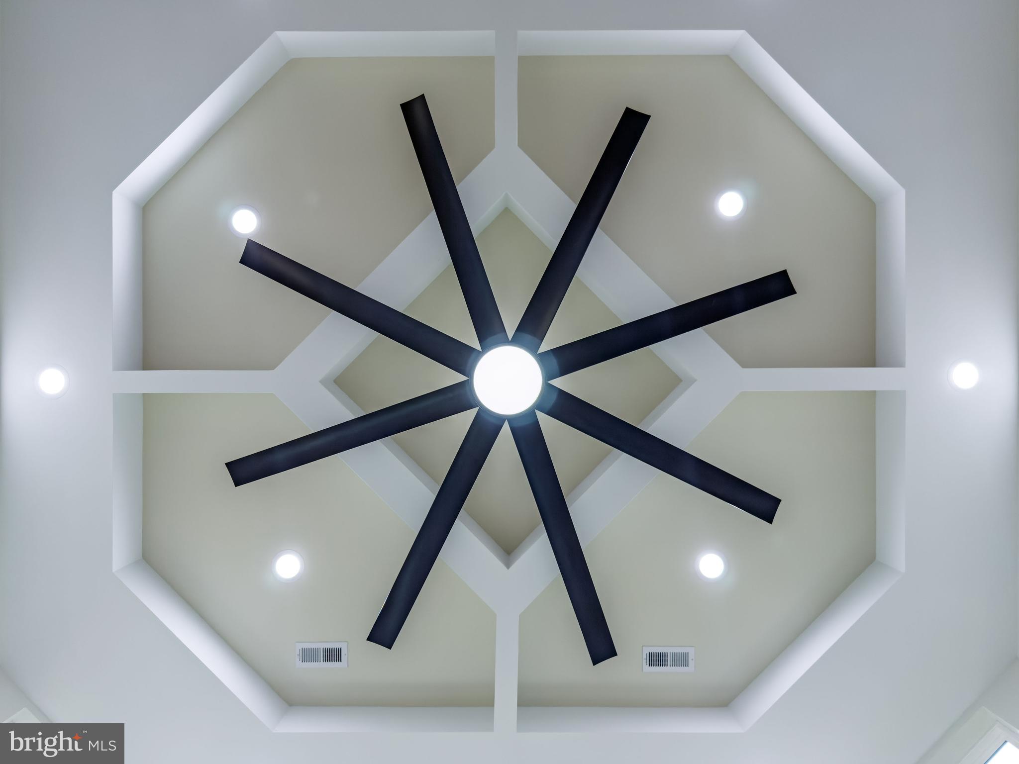 LAUREL RIDGE - Residential