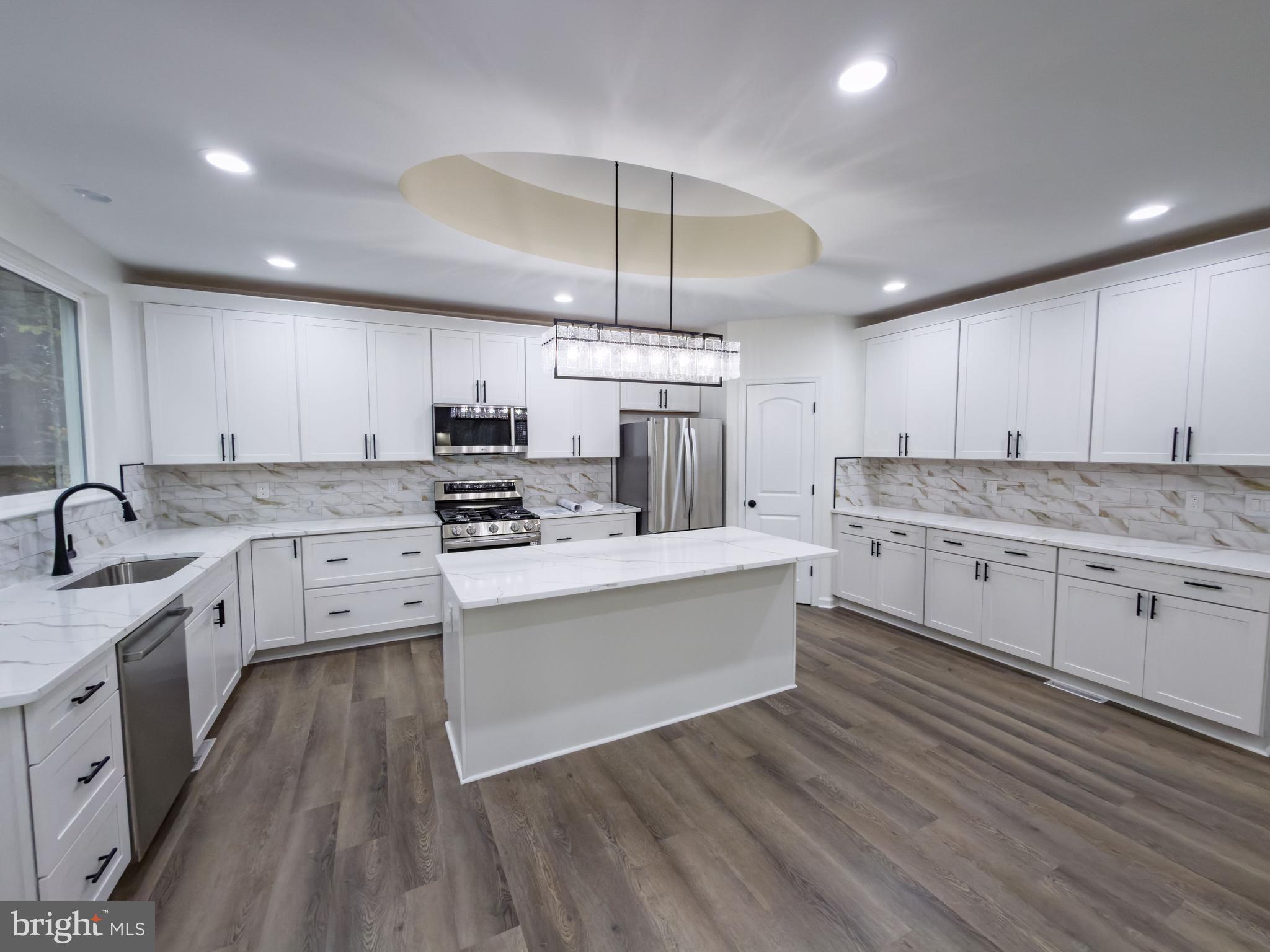 LAUREL RIDGE - Residential