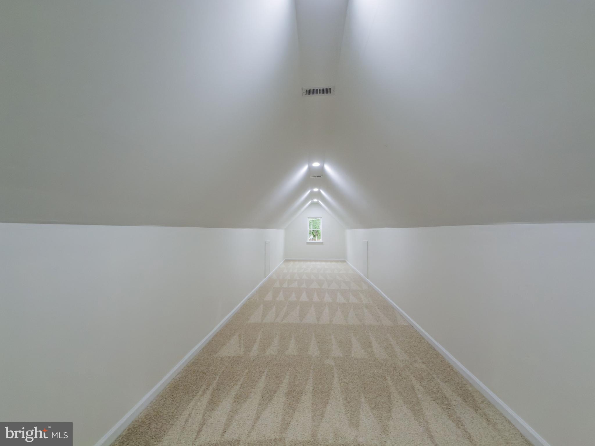 LAUREL RIDGE - Residential