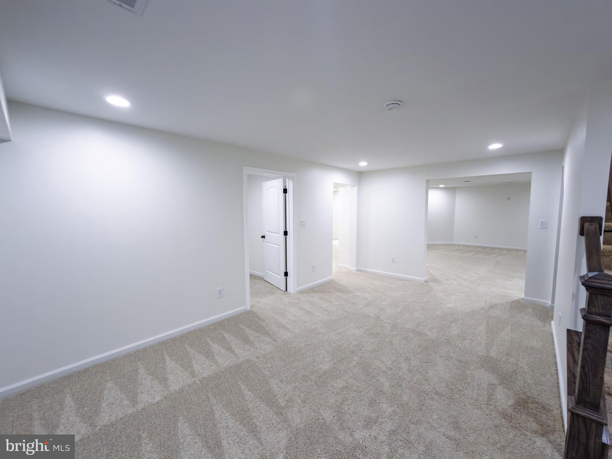 LAUREL RIDGE - Residential