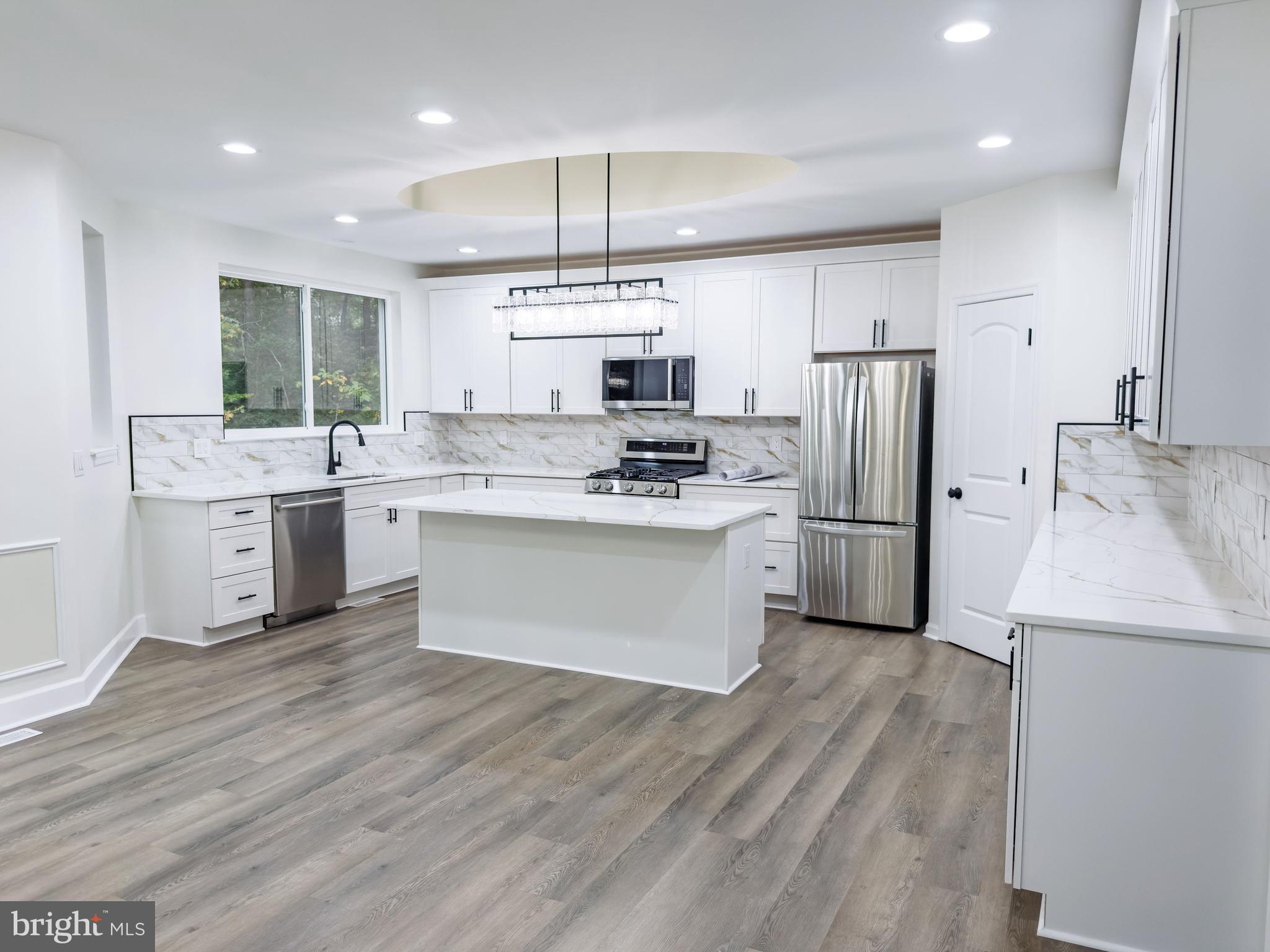 LAUREL RIDGE - Residential