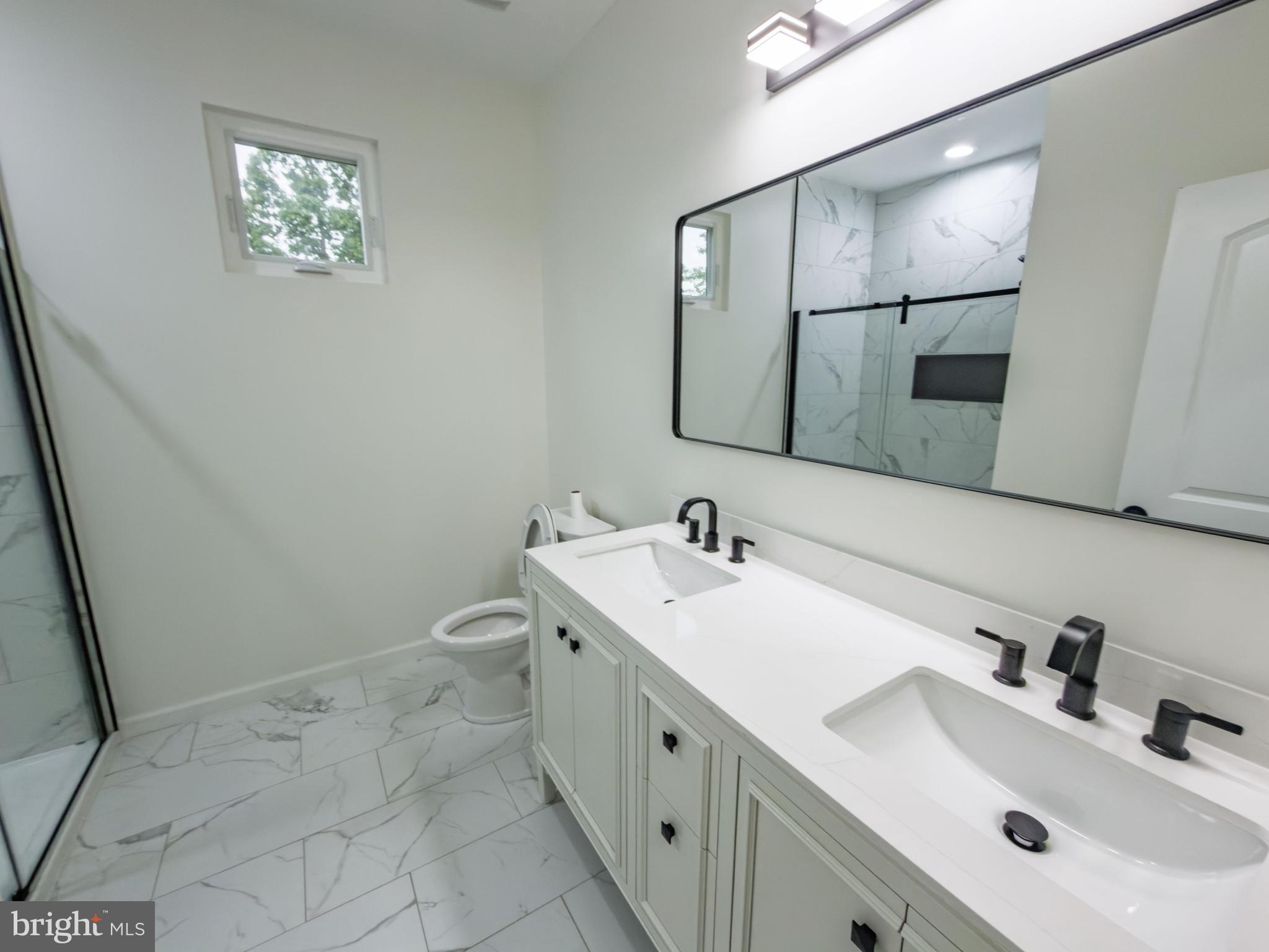 LAUREL RIDGE - Residential