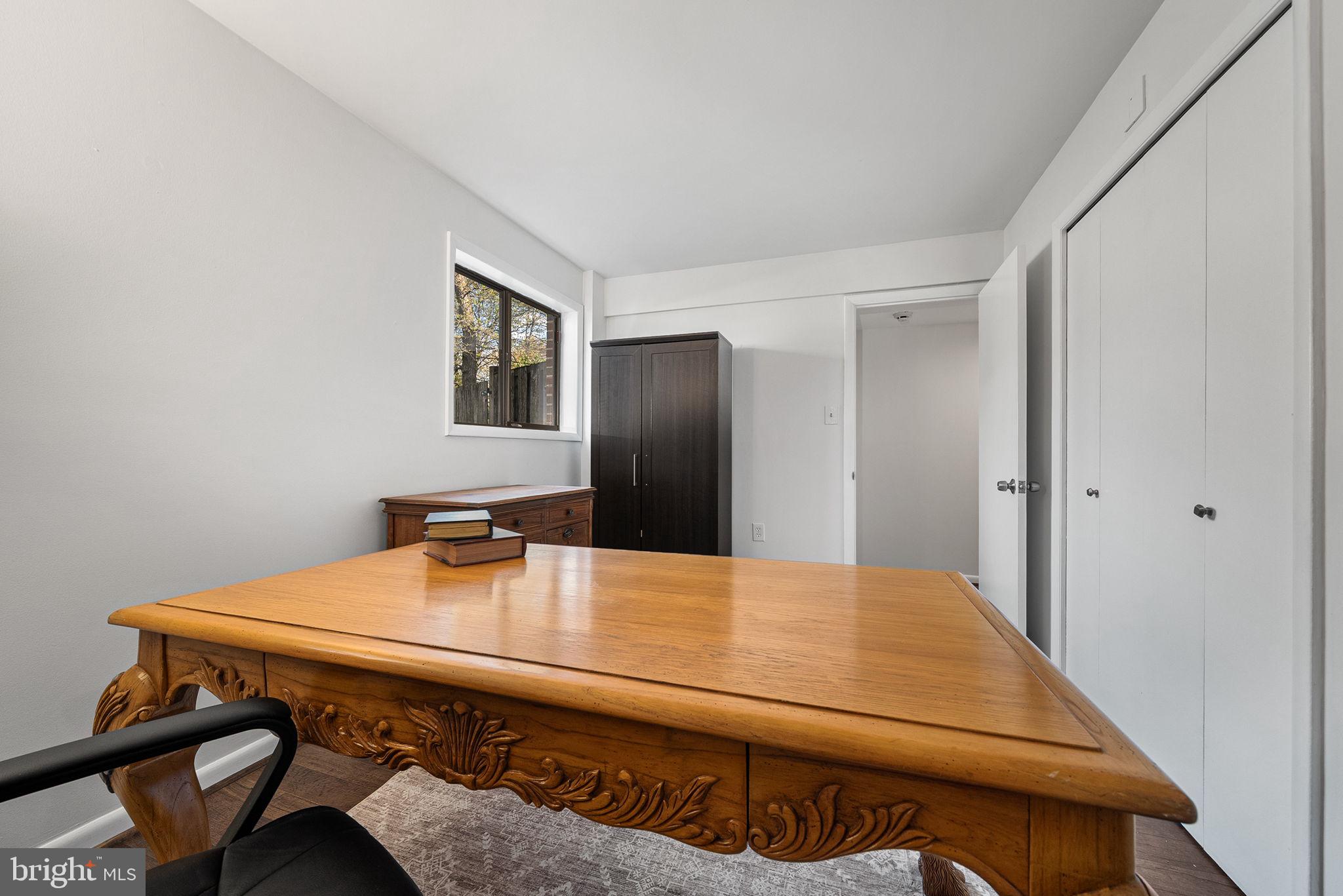 GALLOWS ESTATES - Residential