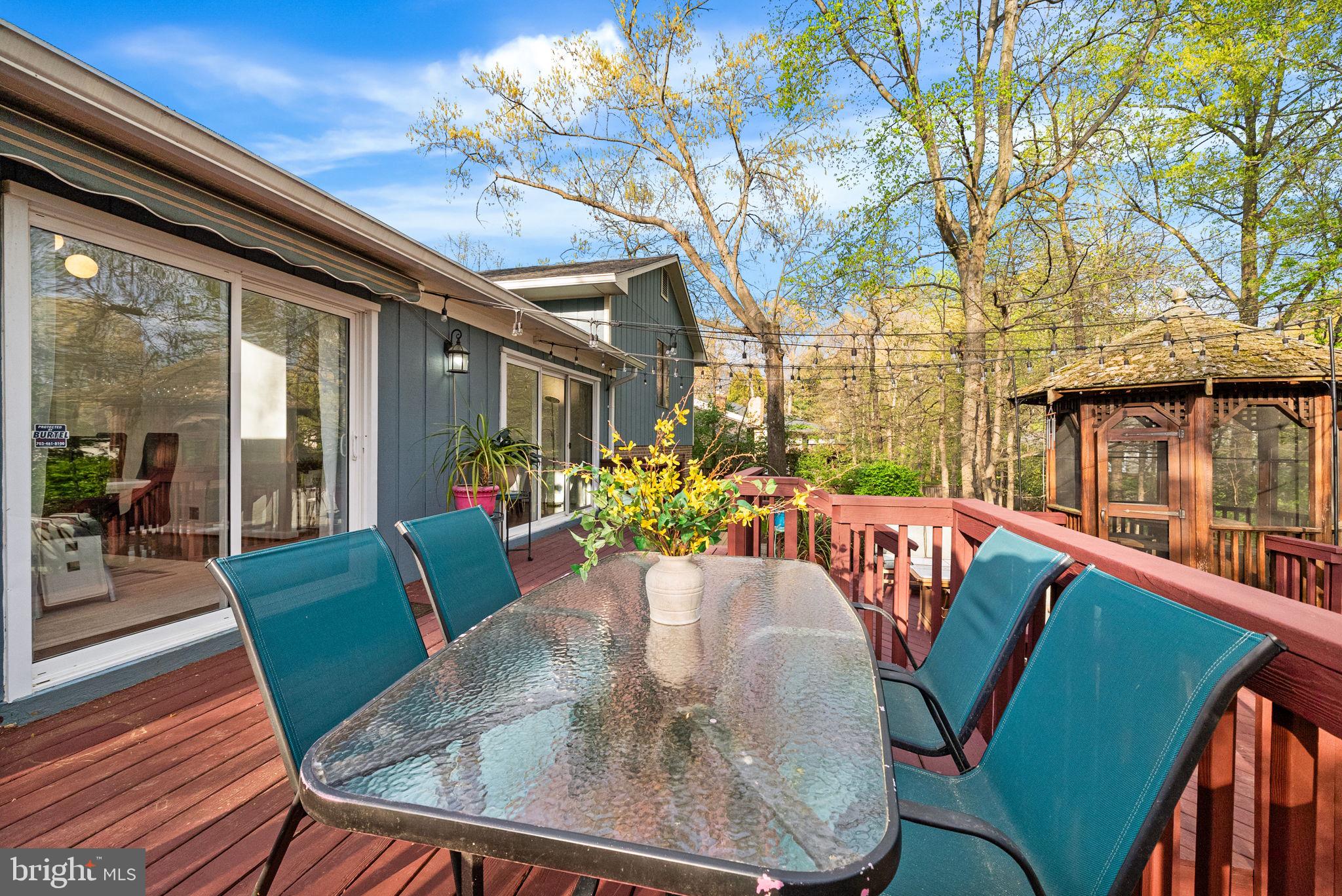 GALLOWS ESTATES - Residential