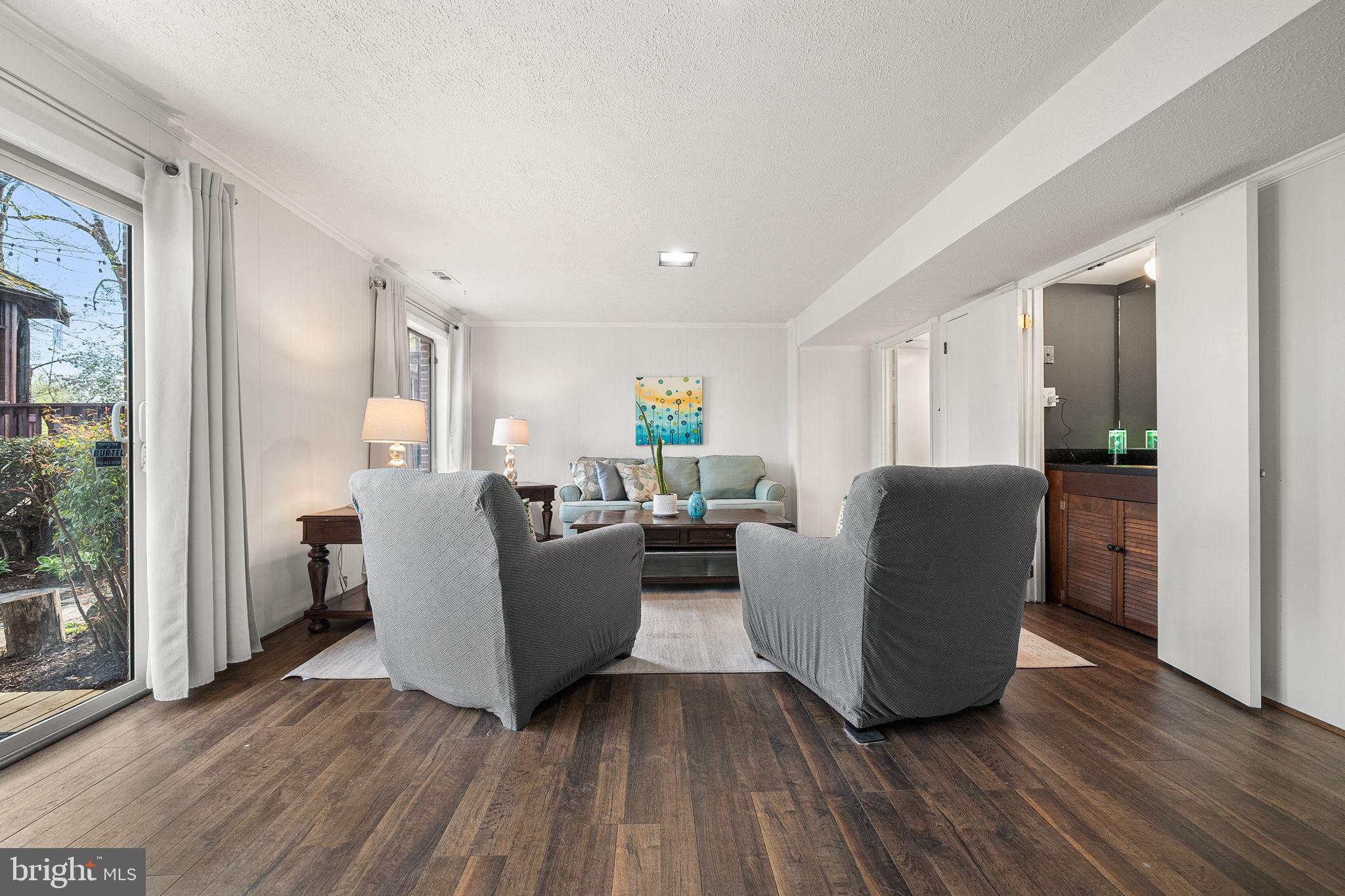 GALLOWS ESTATES - Residential