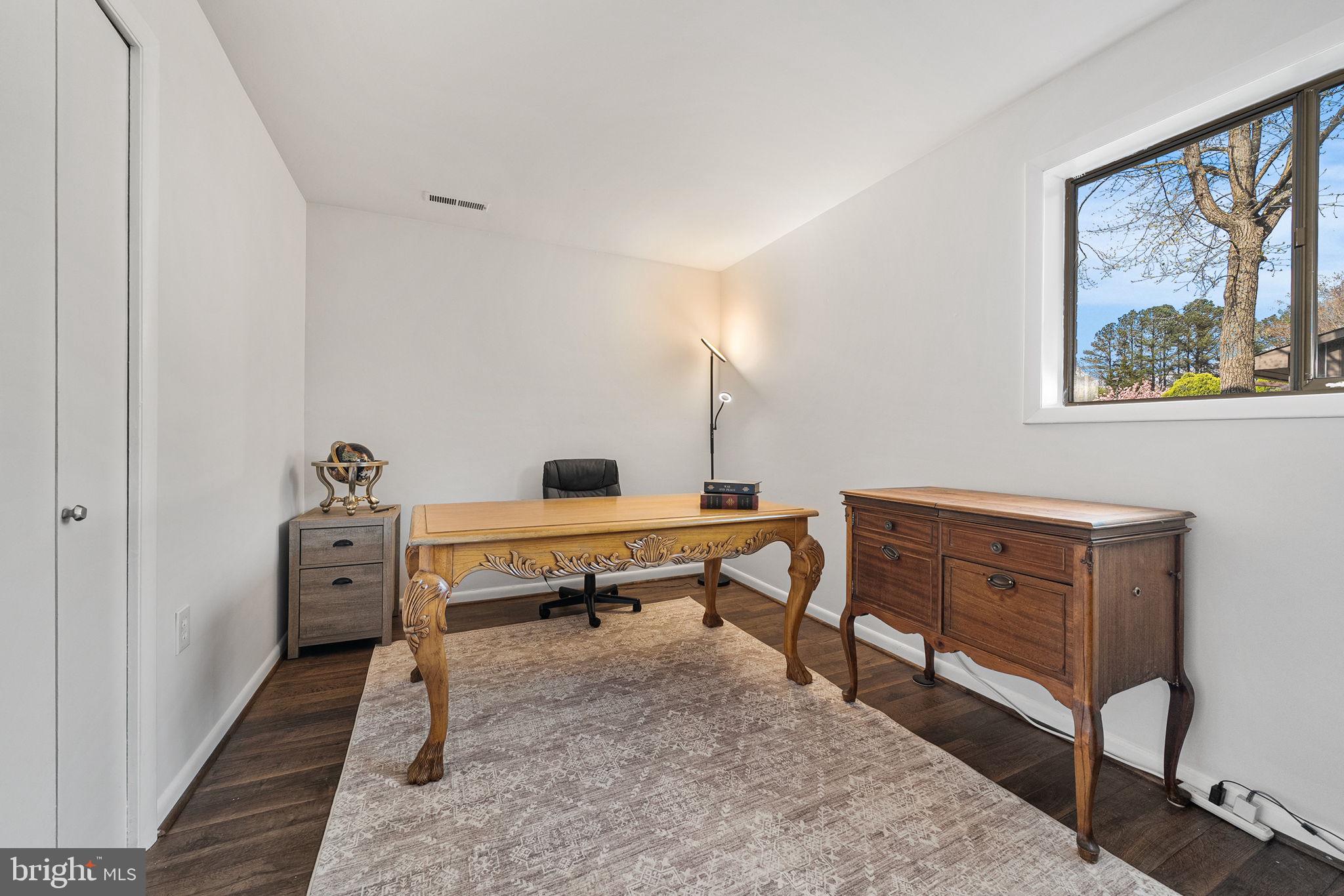 GALLOWS ESTATES - Residential