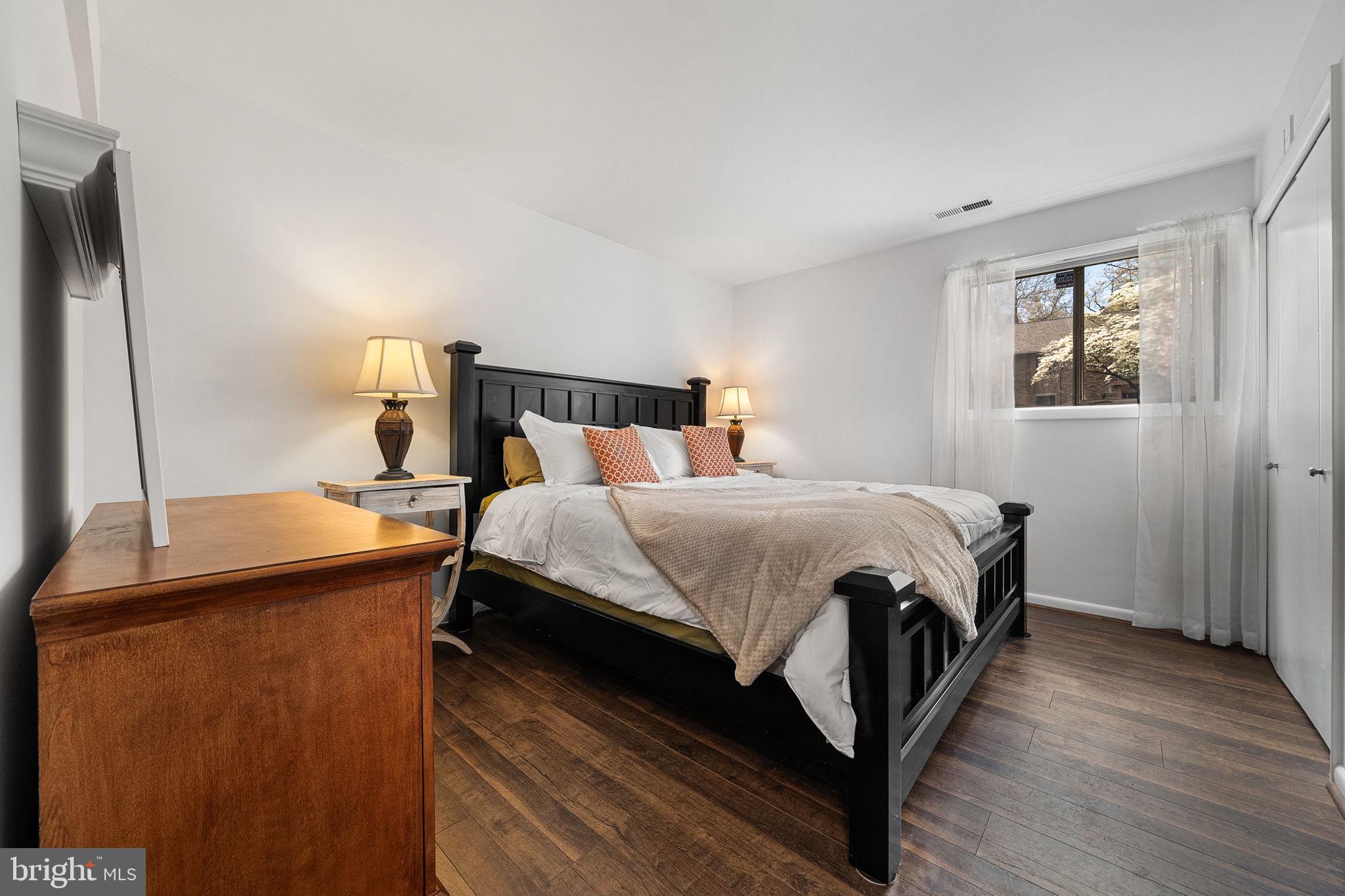 GALLOWS ESTATES - Residential