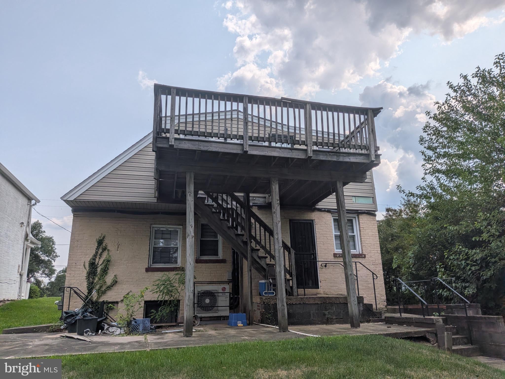 2533 ELVANS ROAD SE